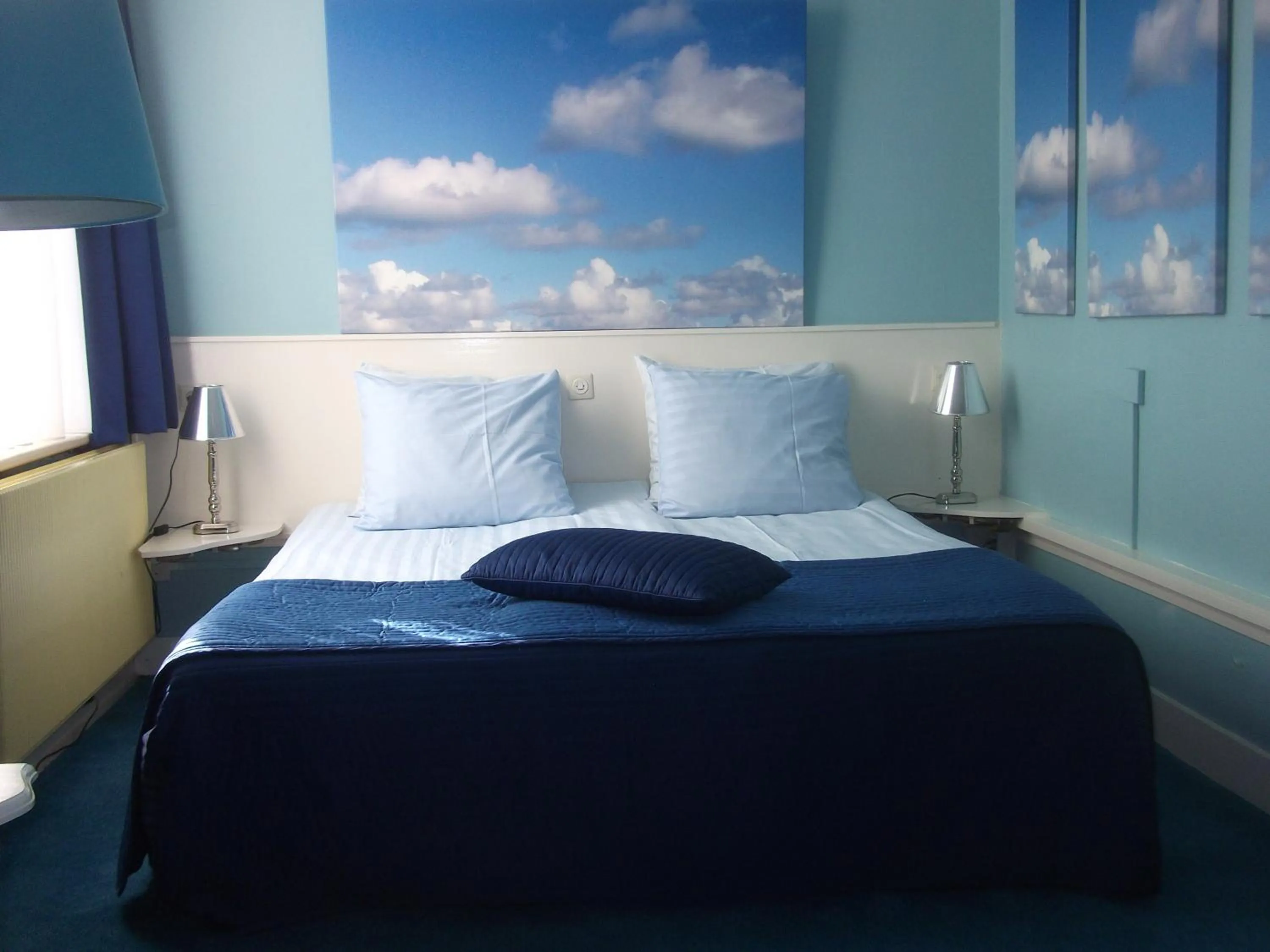 Bed in Hotel Hoogland Zandvoort aan Zee