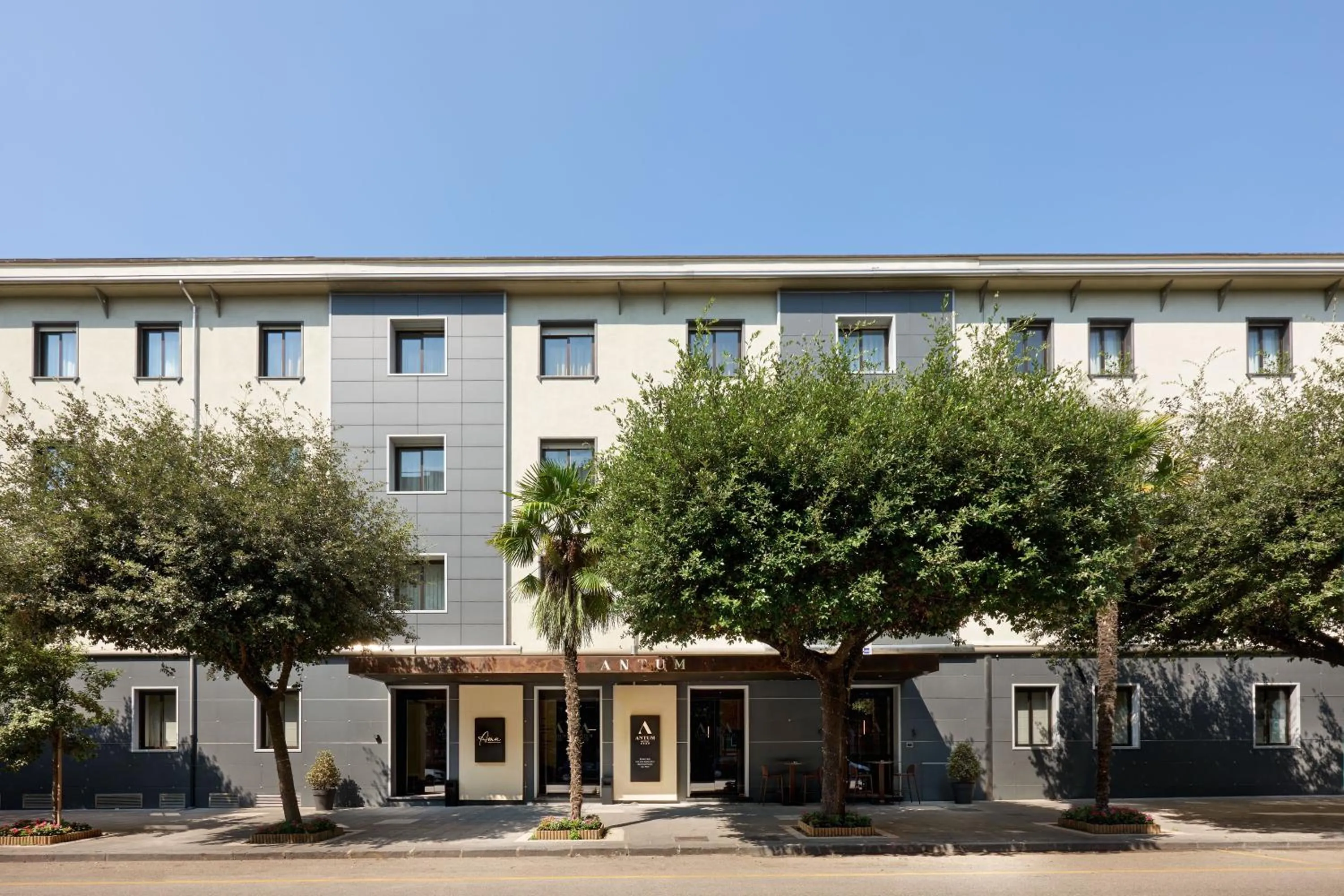 Antum Hotel