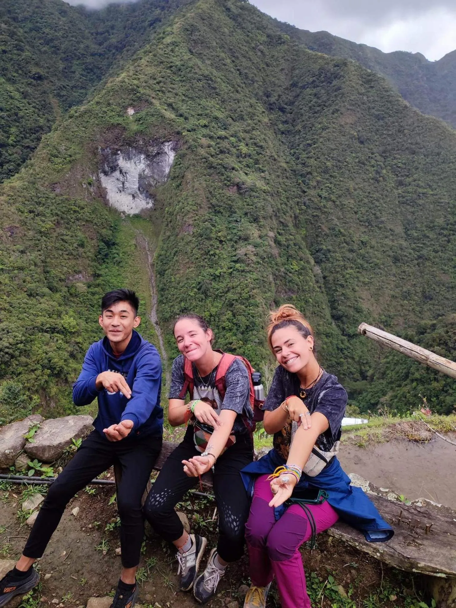 BANAUE EVERGREEN HOSTEL AND RESTAURANT