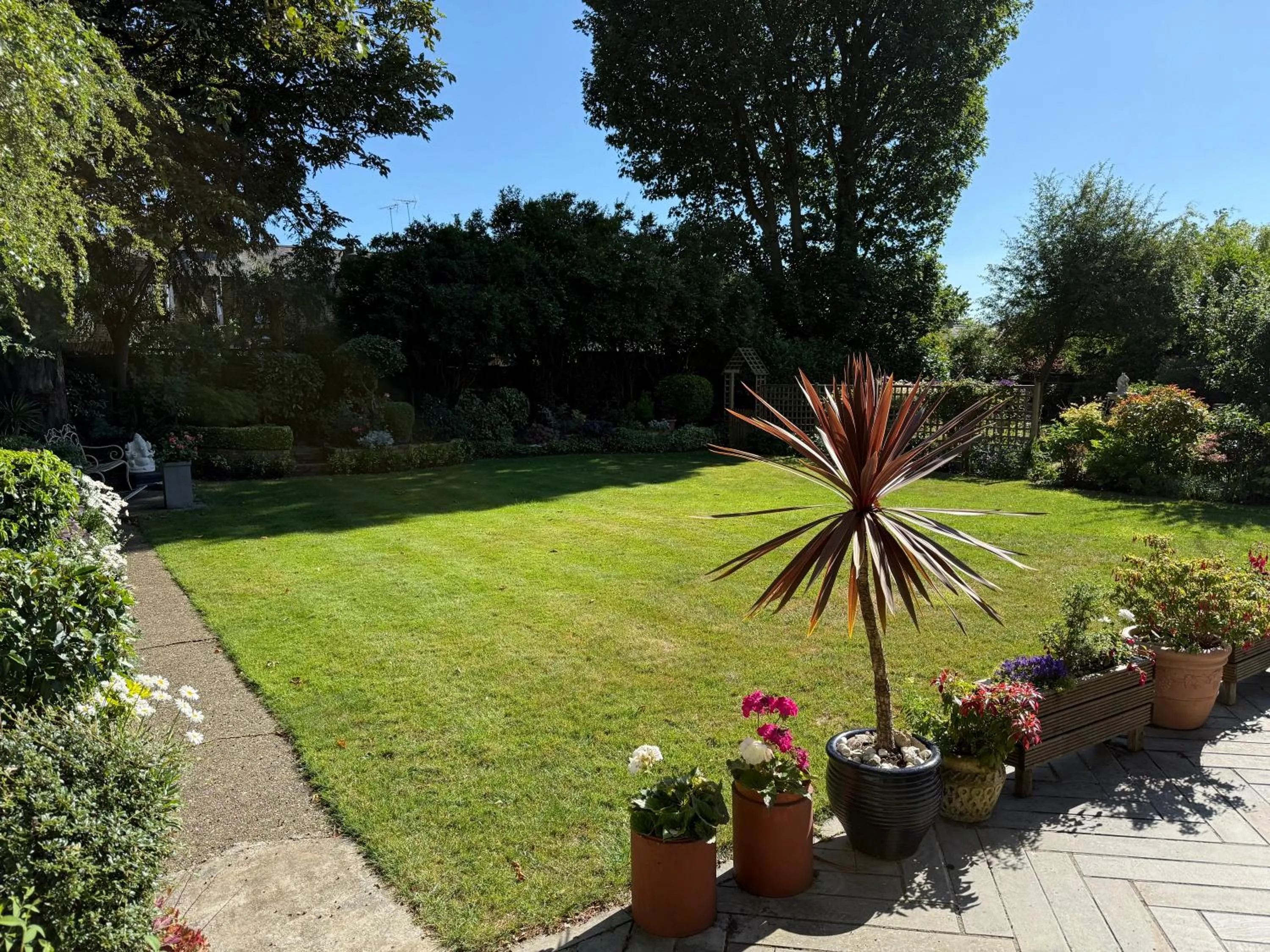 Property building in Heatherbank Guest House