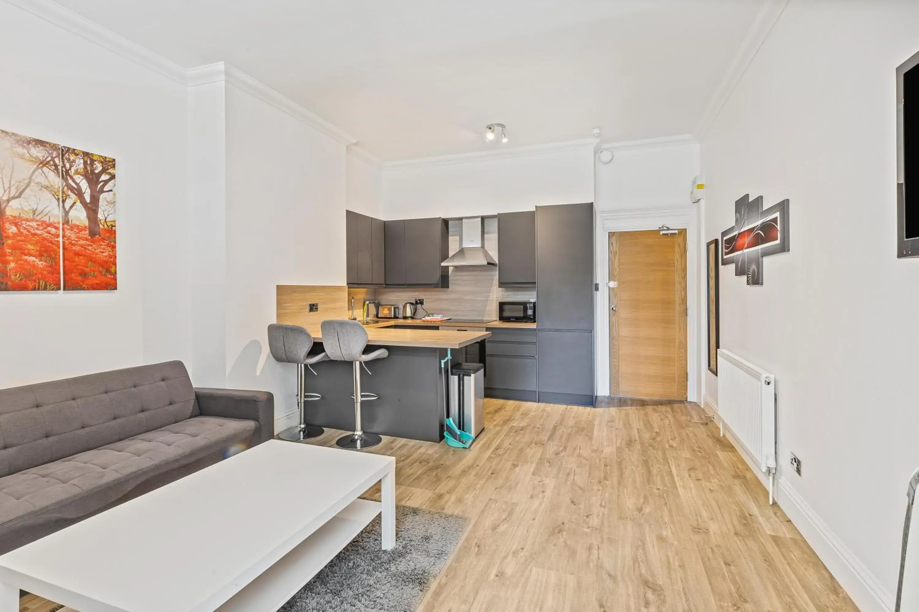 Property building in Heatherbank Guest House Property building in Heatherbank Guest House