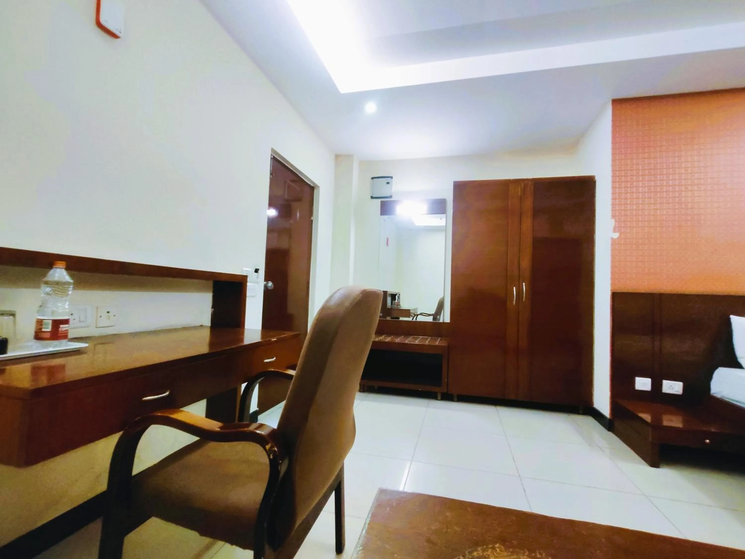 Athasri Hotel Infantry Road