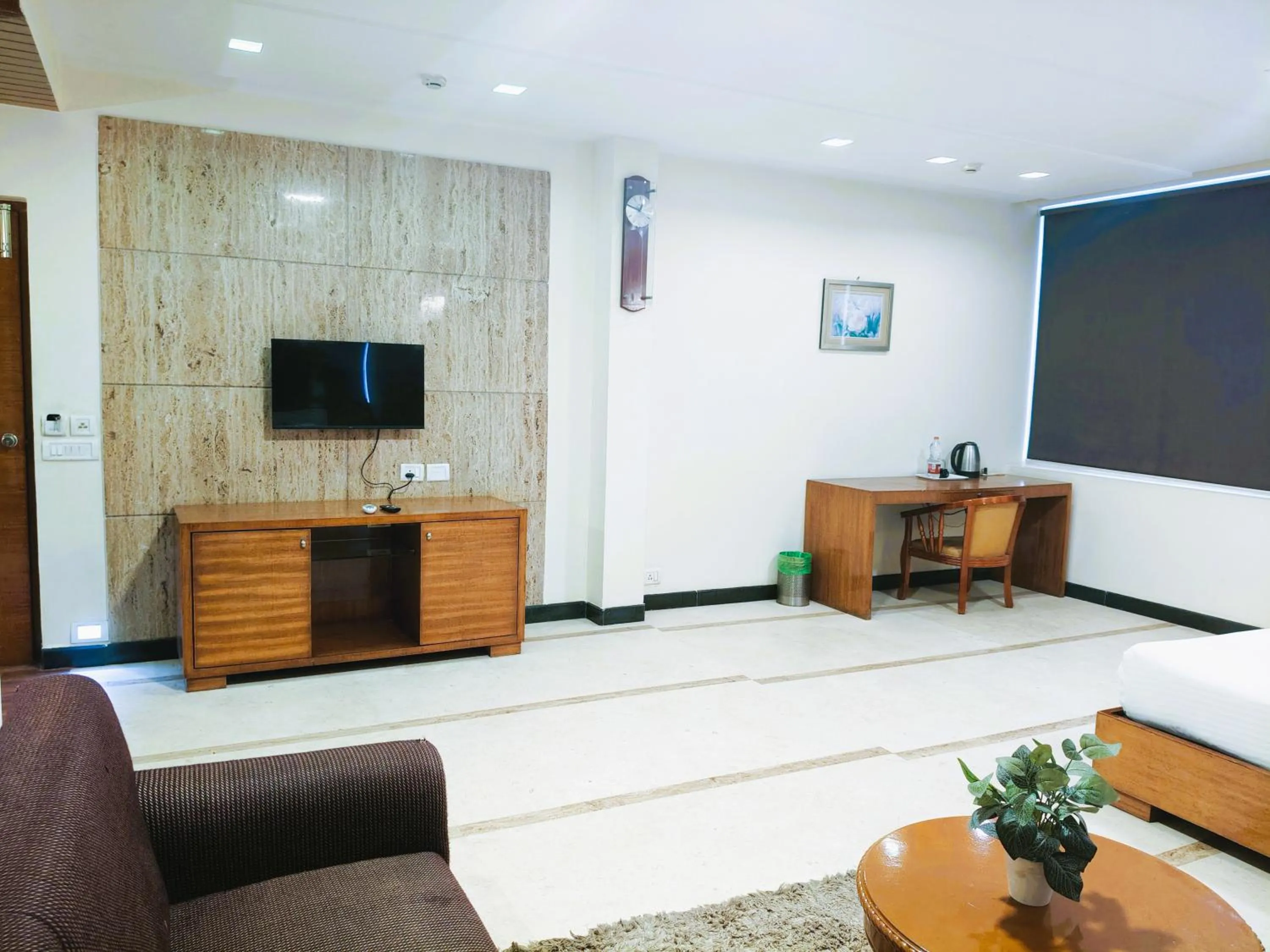 Athasri Hotel Infantry Road