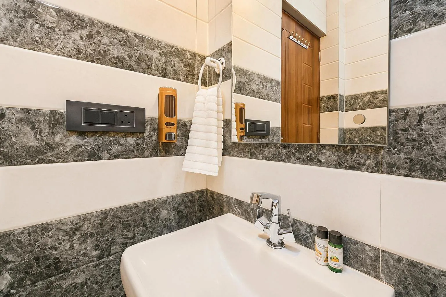 Bathroom in Hotel Shiva Lake - Near Mussoorie Lake