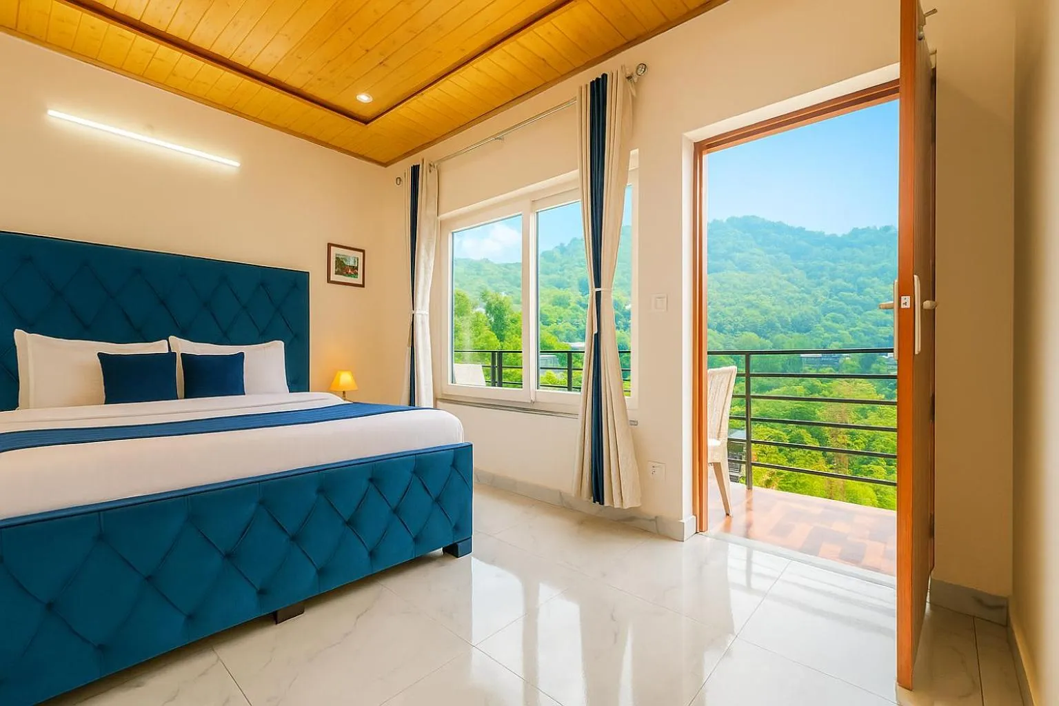 Bed in Hotel Shiva Lake - Near Mussoorie Lake