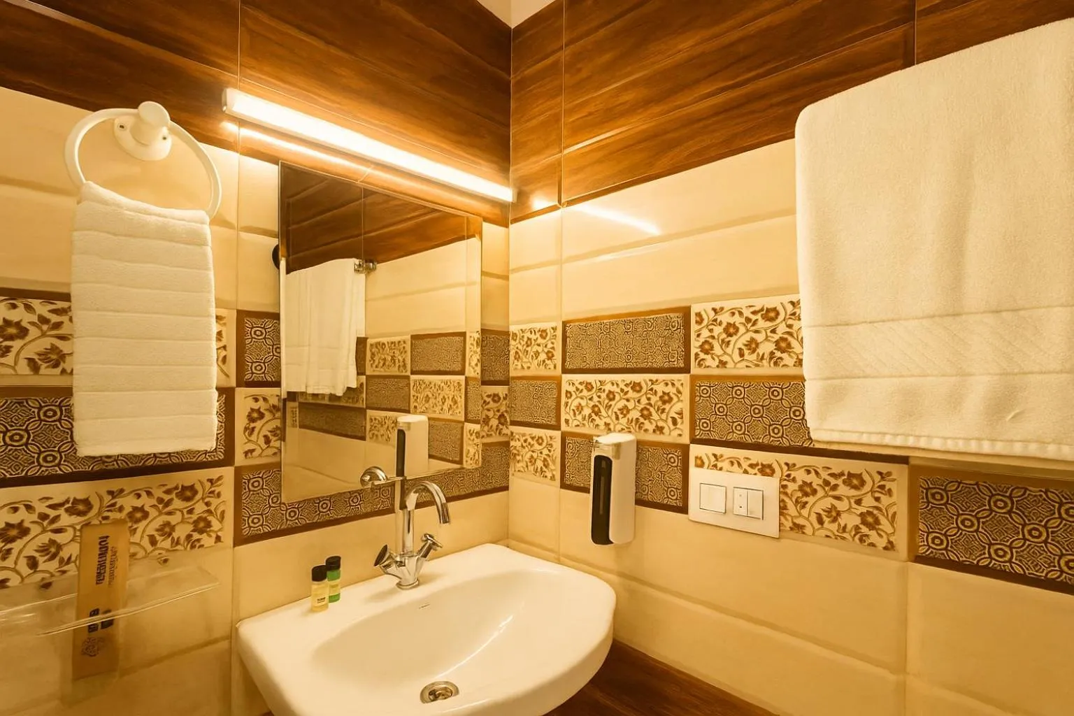 Bathroom in Hotel Shiva Lake - Near Mussoorie Lake