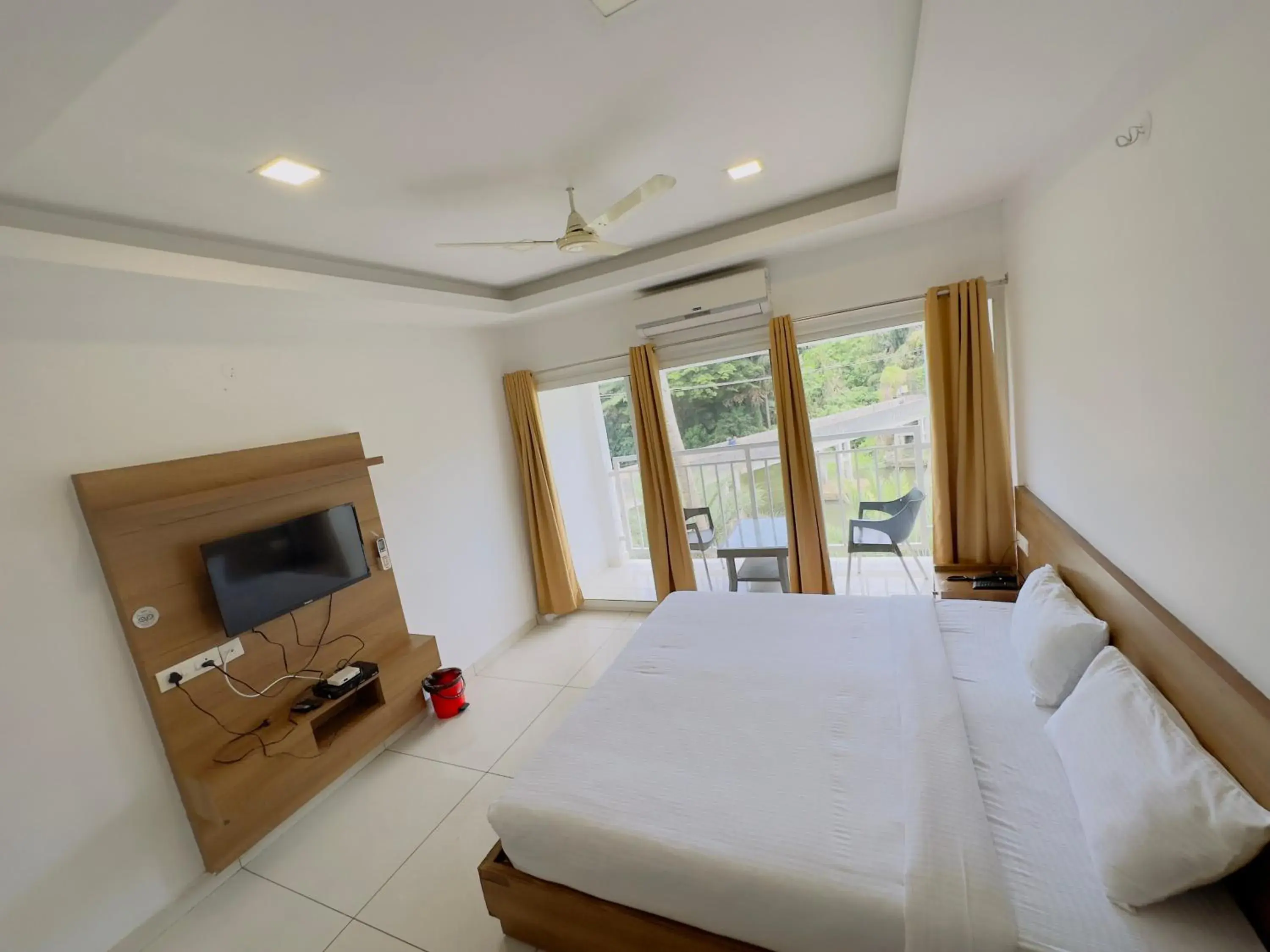 Bed in HOTEL LETS STAY Bed in HOTEL LETS STAY