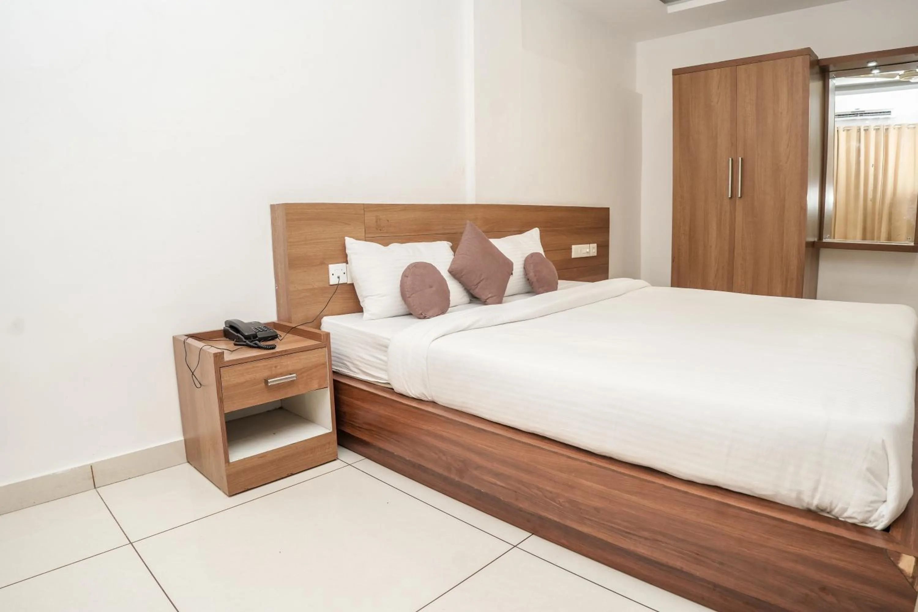 Bed in HOTEL LETS STAY