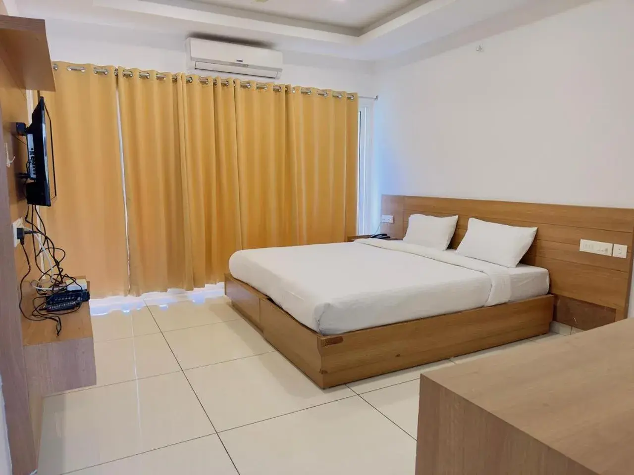 Bed in HOTEL LETS STAY Bed in HOTEL LETS STAY