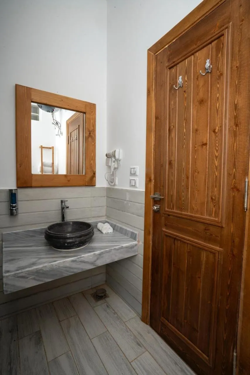 Bathroom in Azad Siwa Hotel