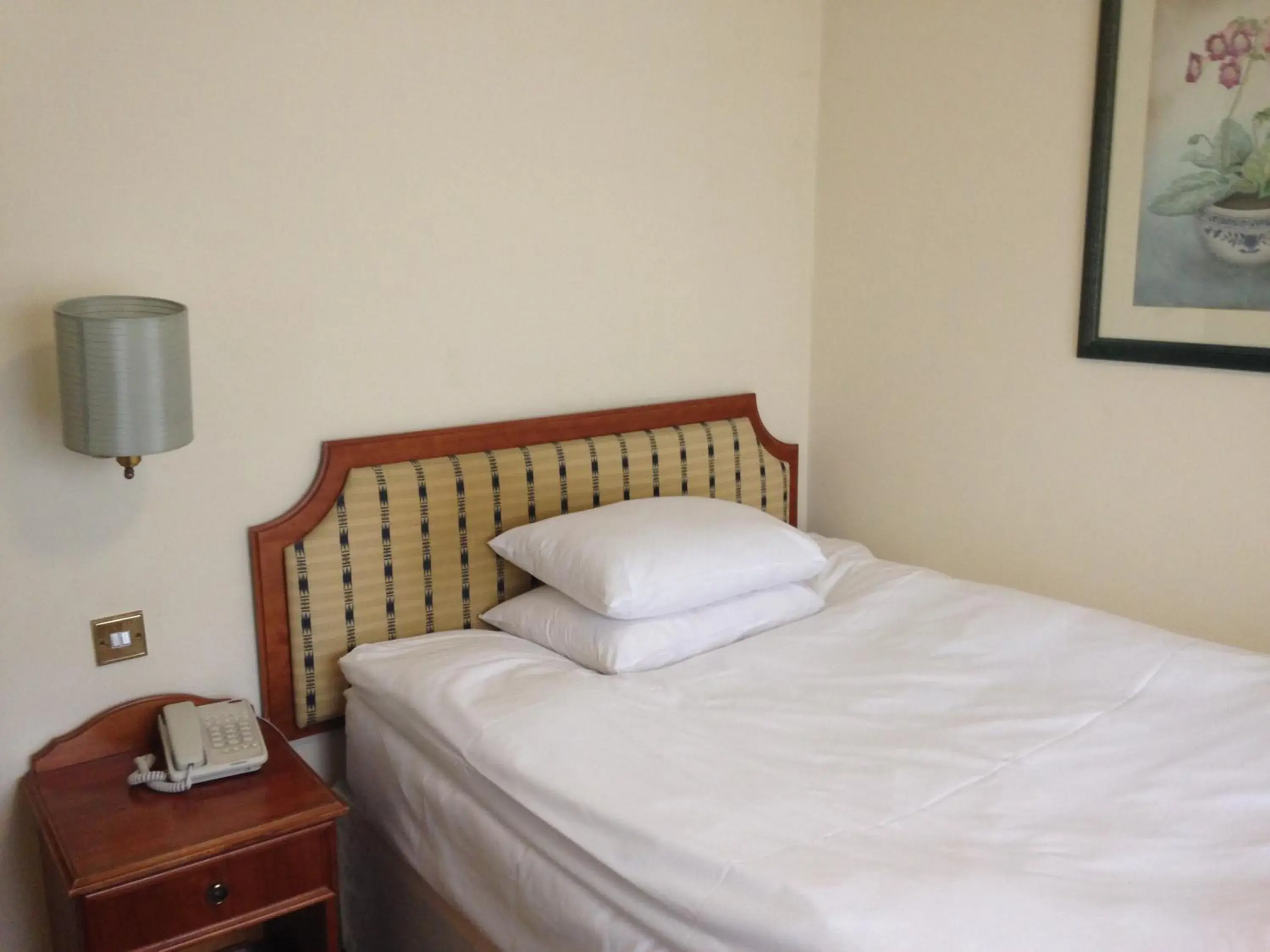 Double Room in Abbey Lodge Hotel Double Room in Abbey Lodge Hotel