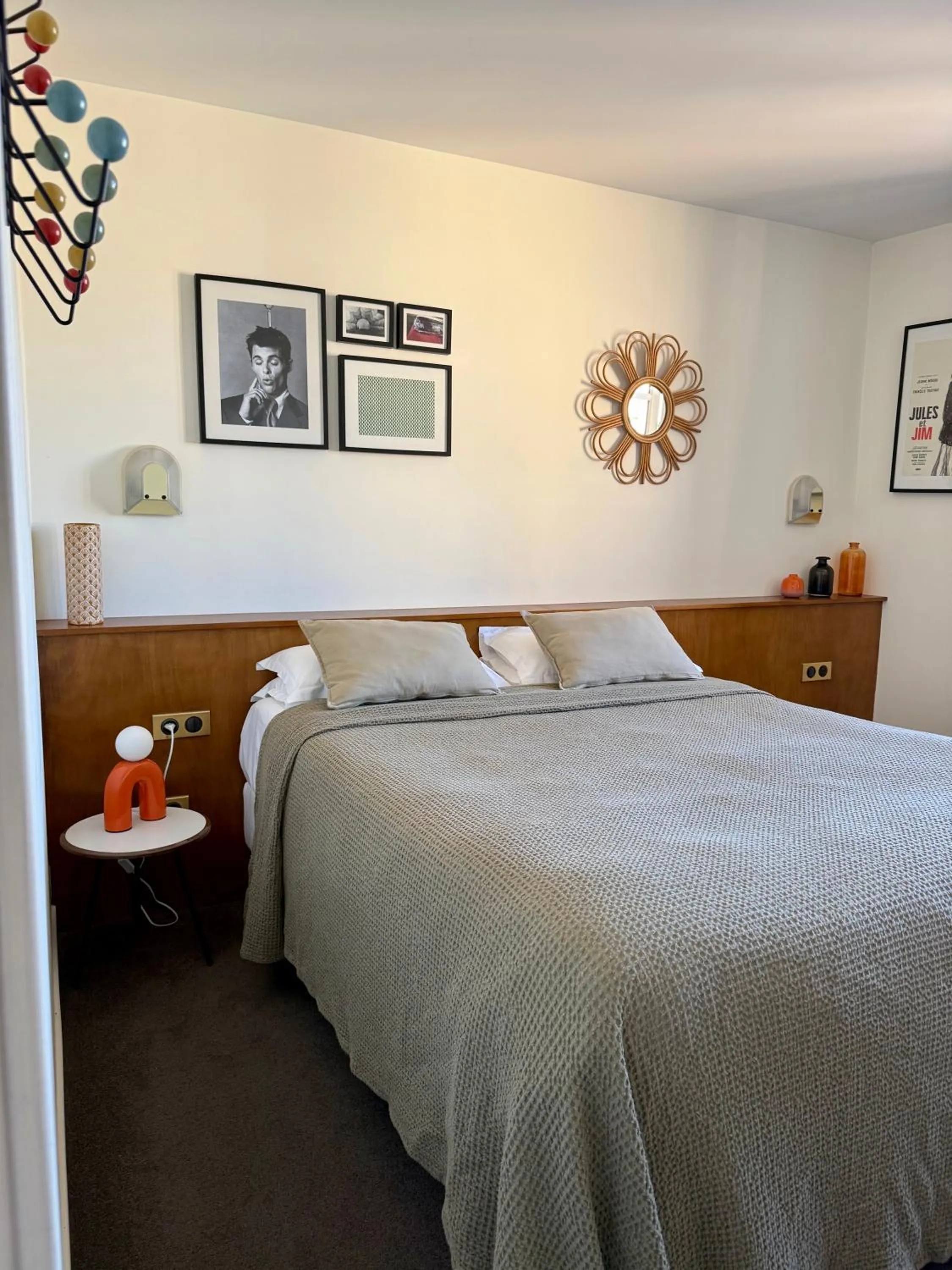 Bed in Le Téméraire Hôtel