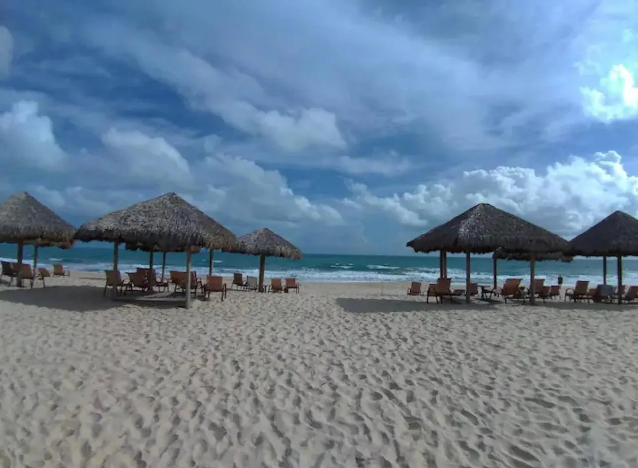 Dom Pedro Laguna Beach Resort & Golf