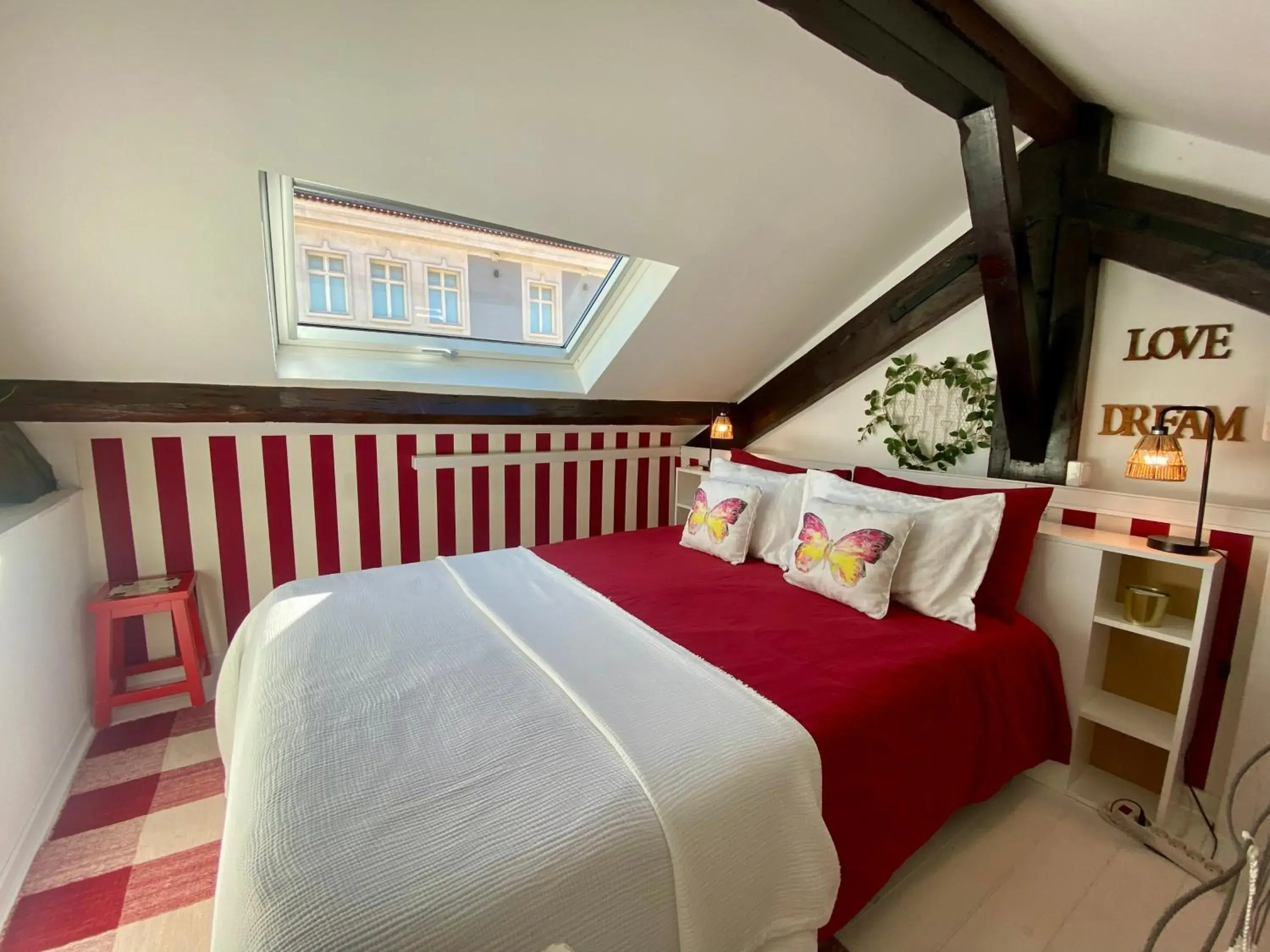 Junior Studio with Mezzanine in Studios with Mezzanine Rua da Moeda Junior Studio with Mezzanine in Studios with Mezzanine Rua da Moeda