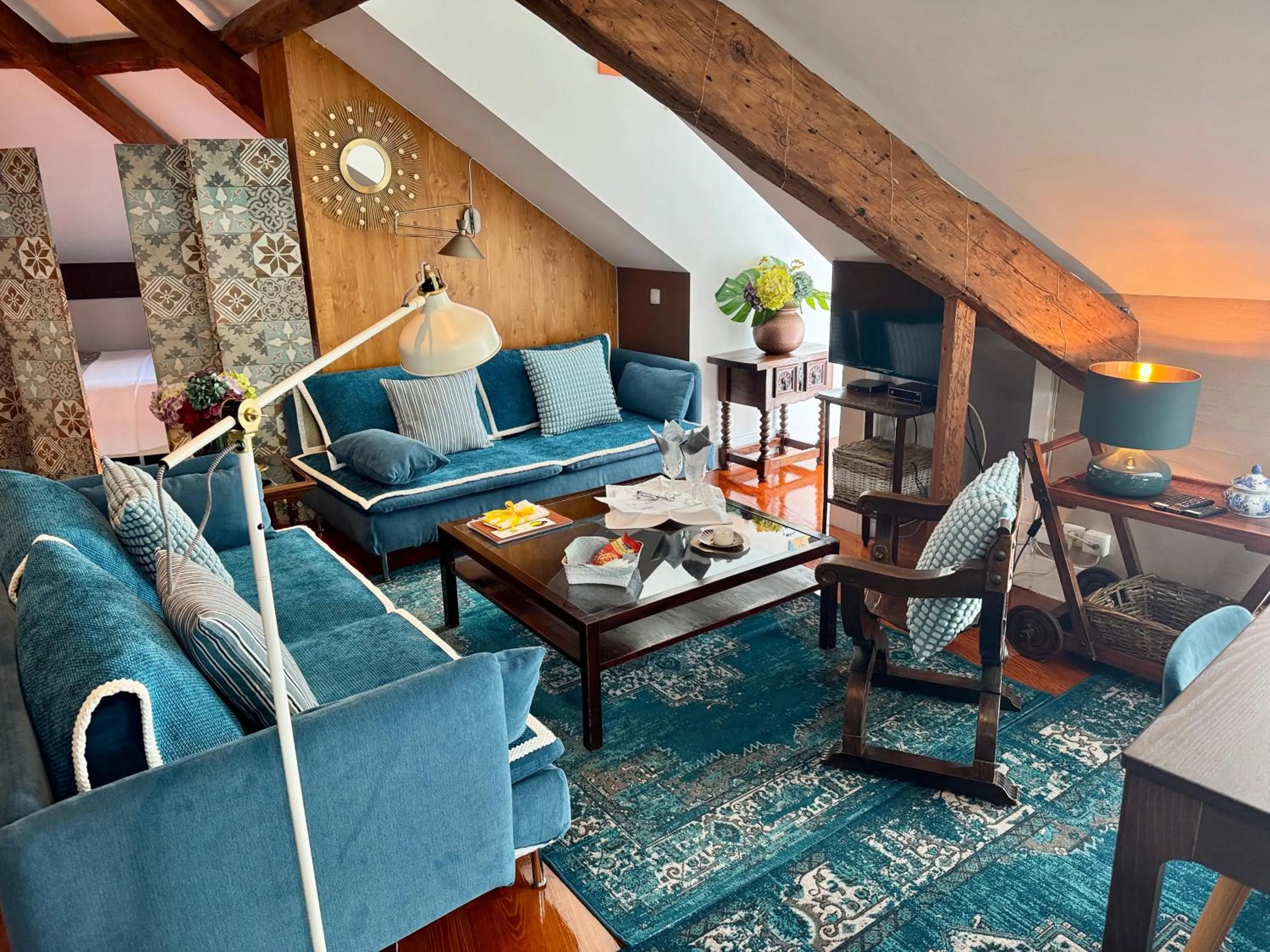 Living room in Studios with Mezzanine Rua da Moeda