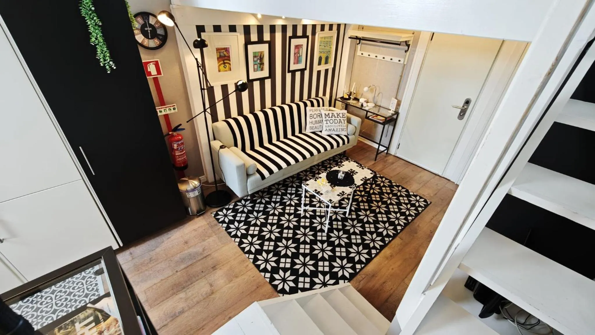 Bed in Studios with Mezzanine Rua da Moeda