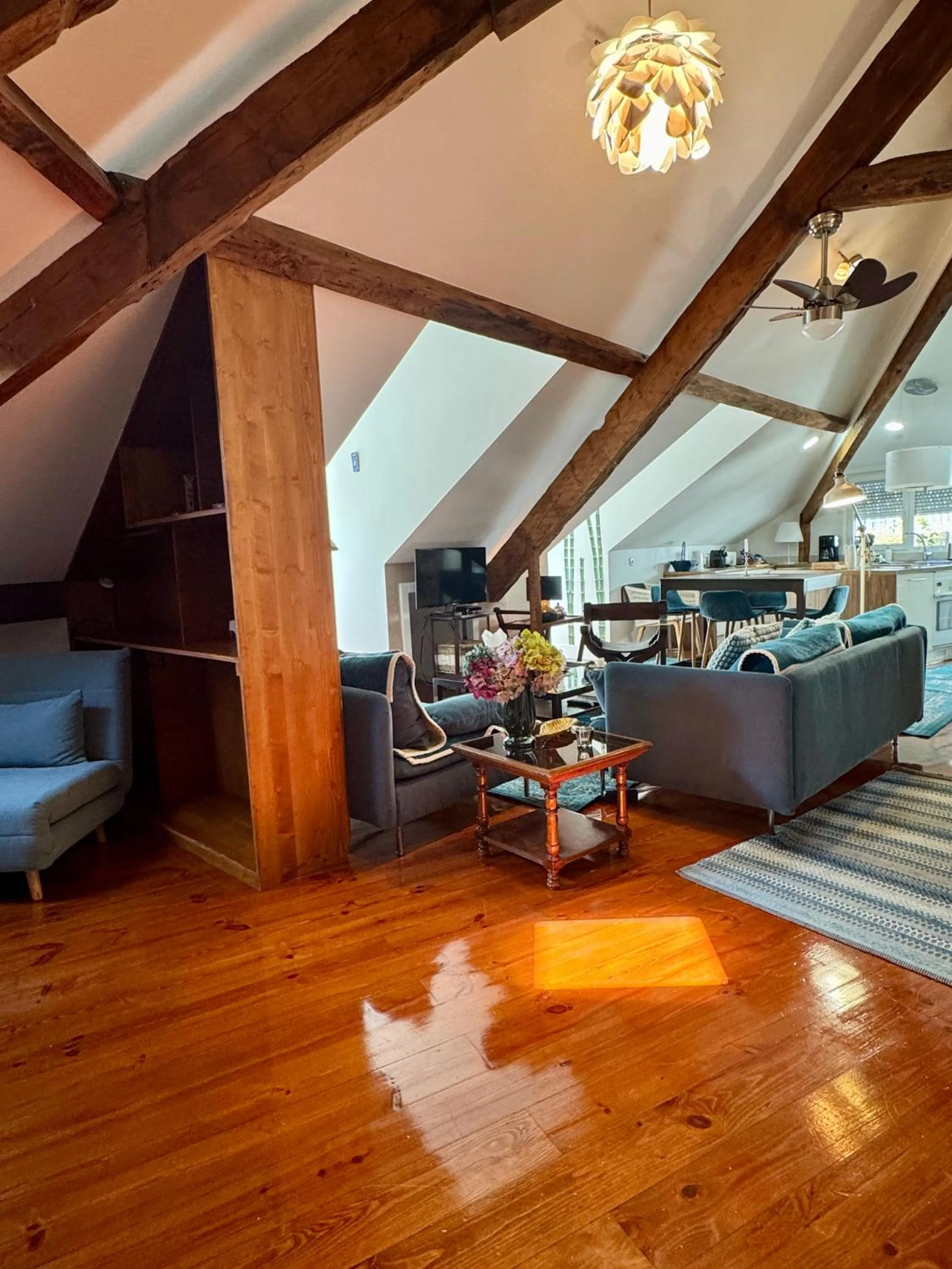 Living room in Studios with Mezzanine Rua da Moeda