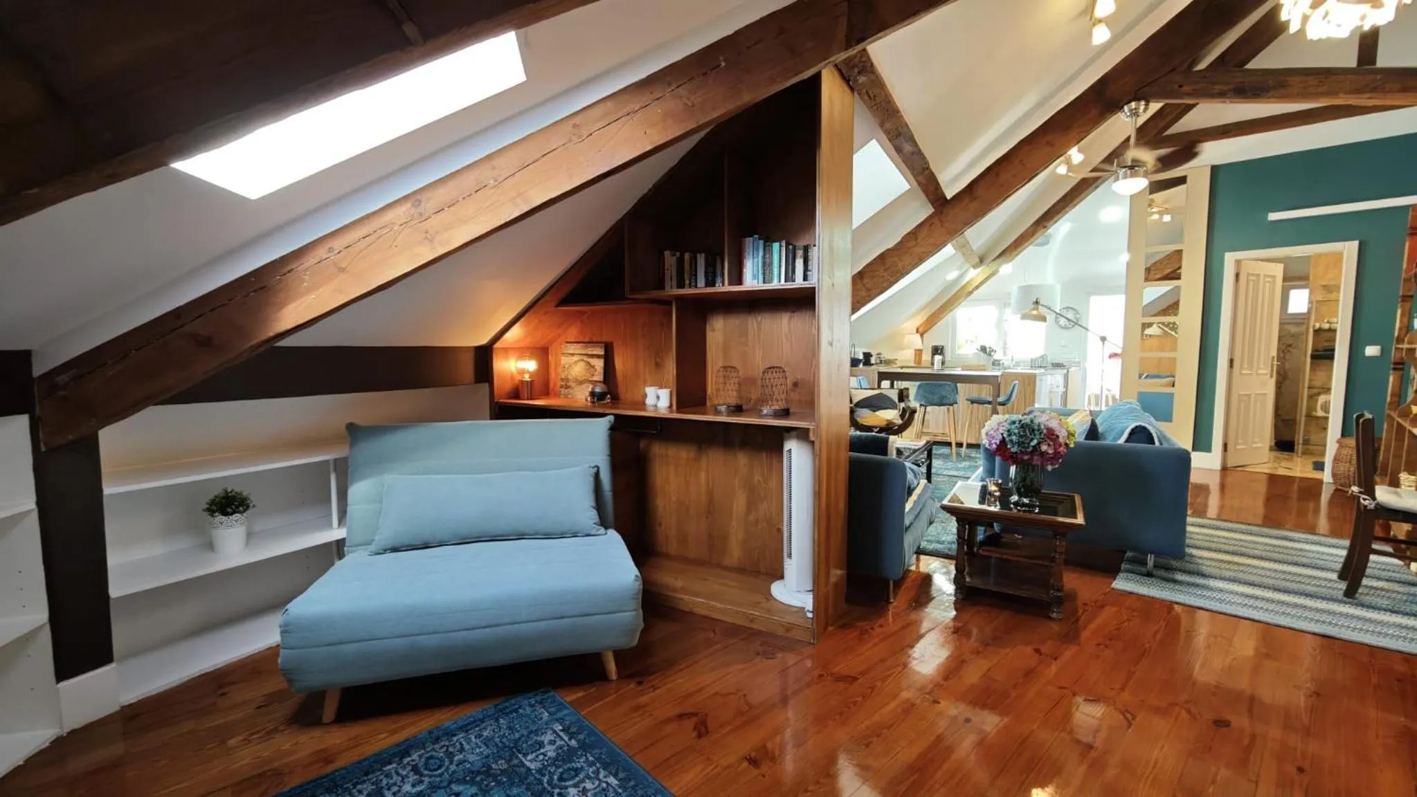 Bed in Studios with Mezzanine Rua da Moeda