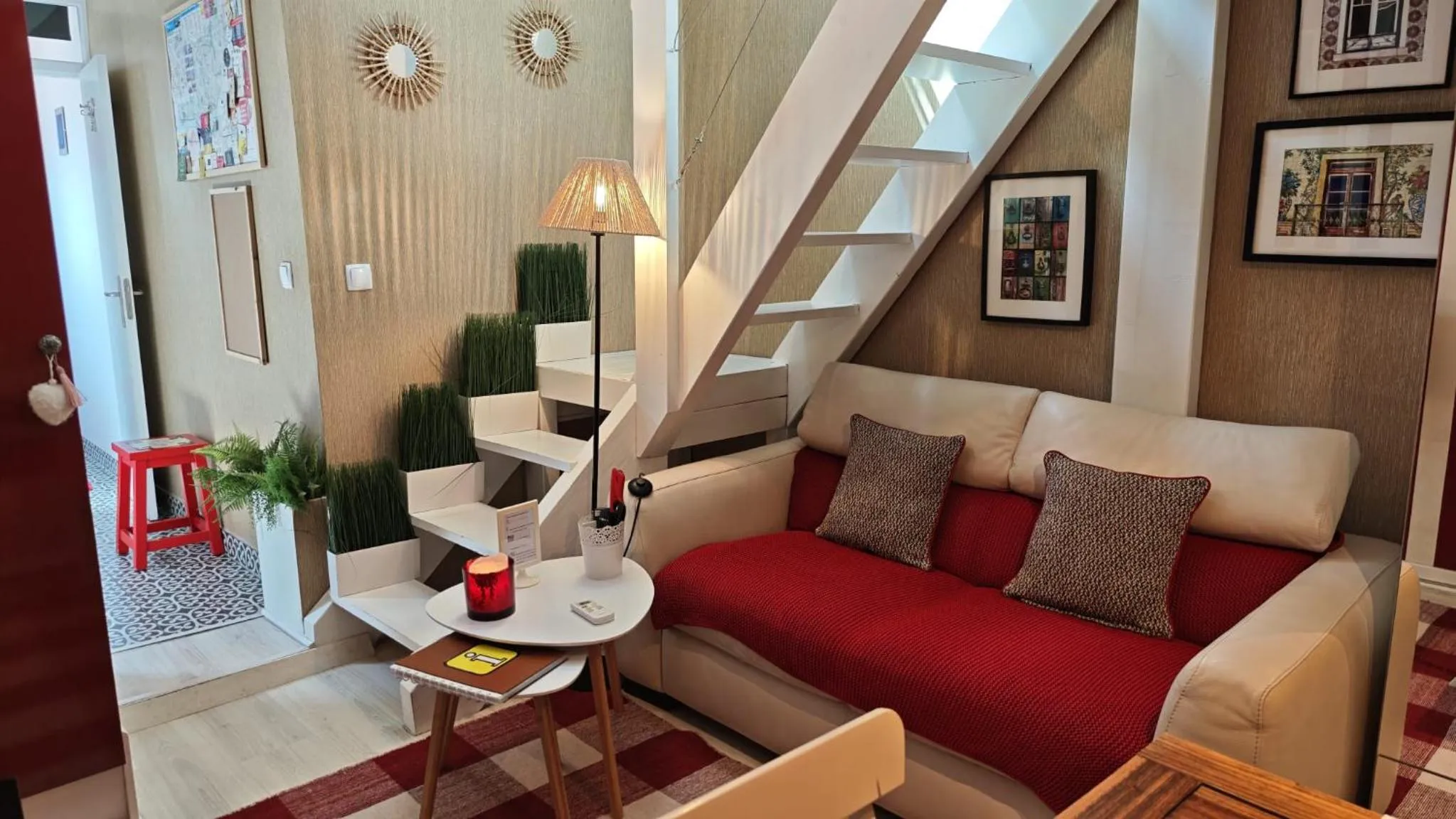 Living room in Studios with Mezzanine Rua da Moeda