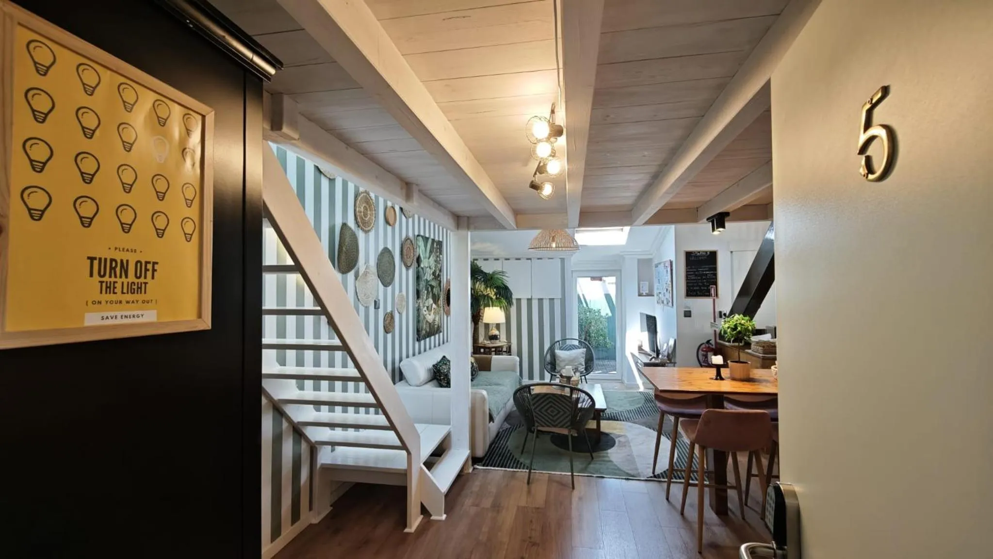 Living room in Studios with Mezzanine Rua da Moeda