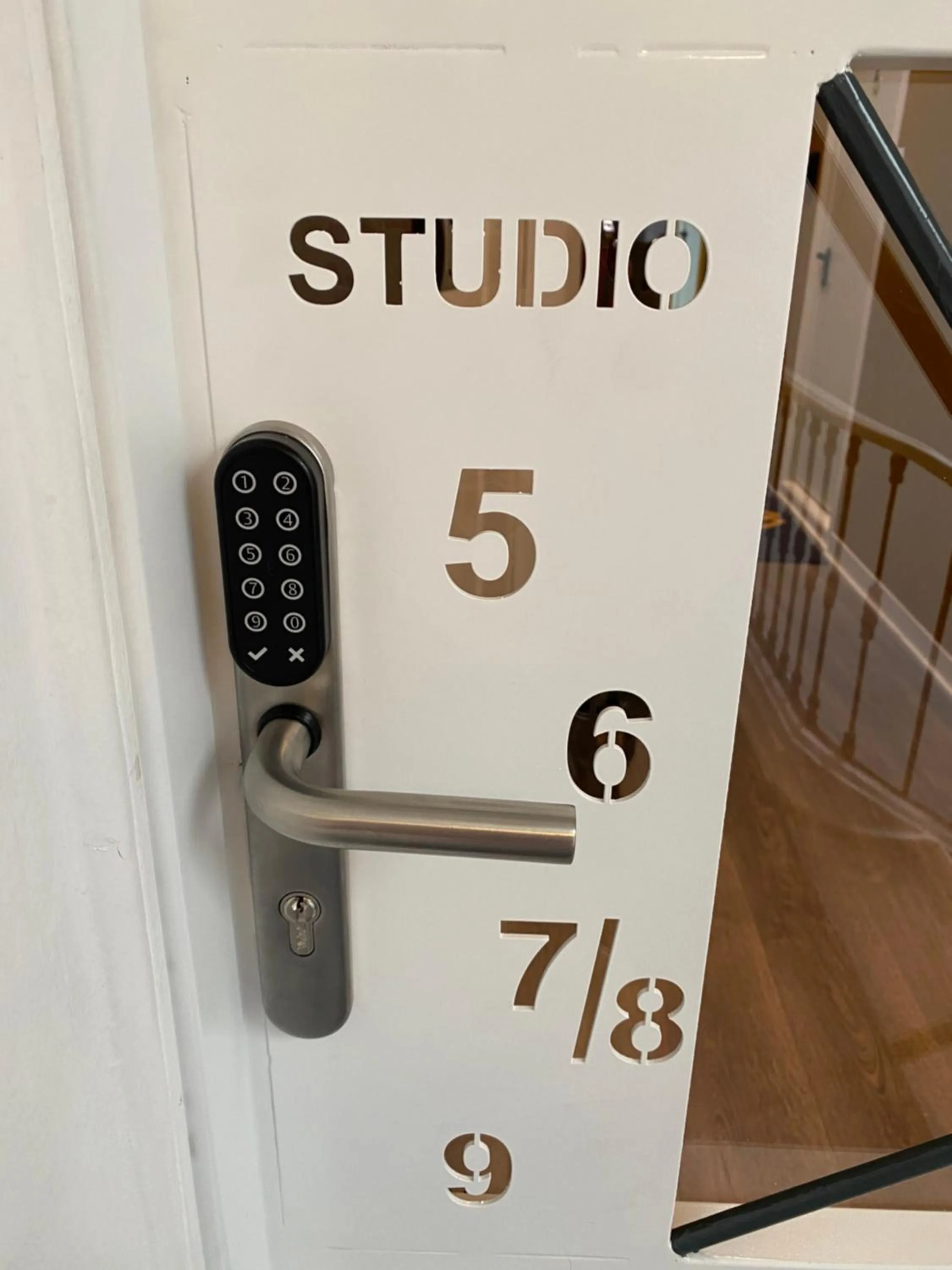 Logo/Certificate/Sign in Studios with Mezzanine Rua da Moeda