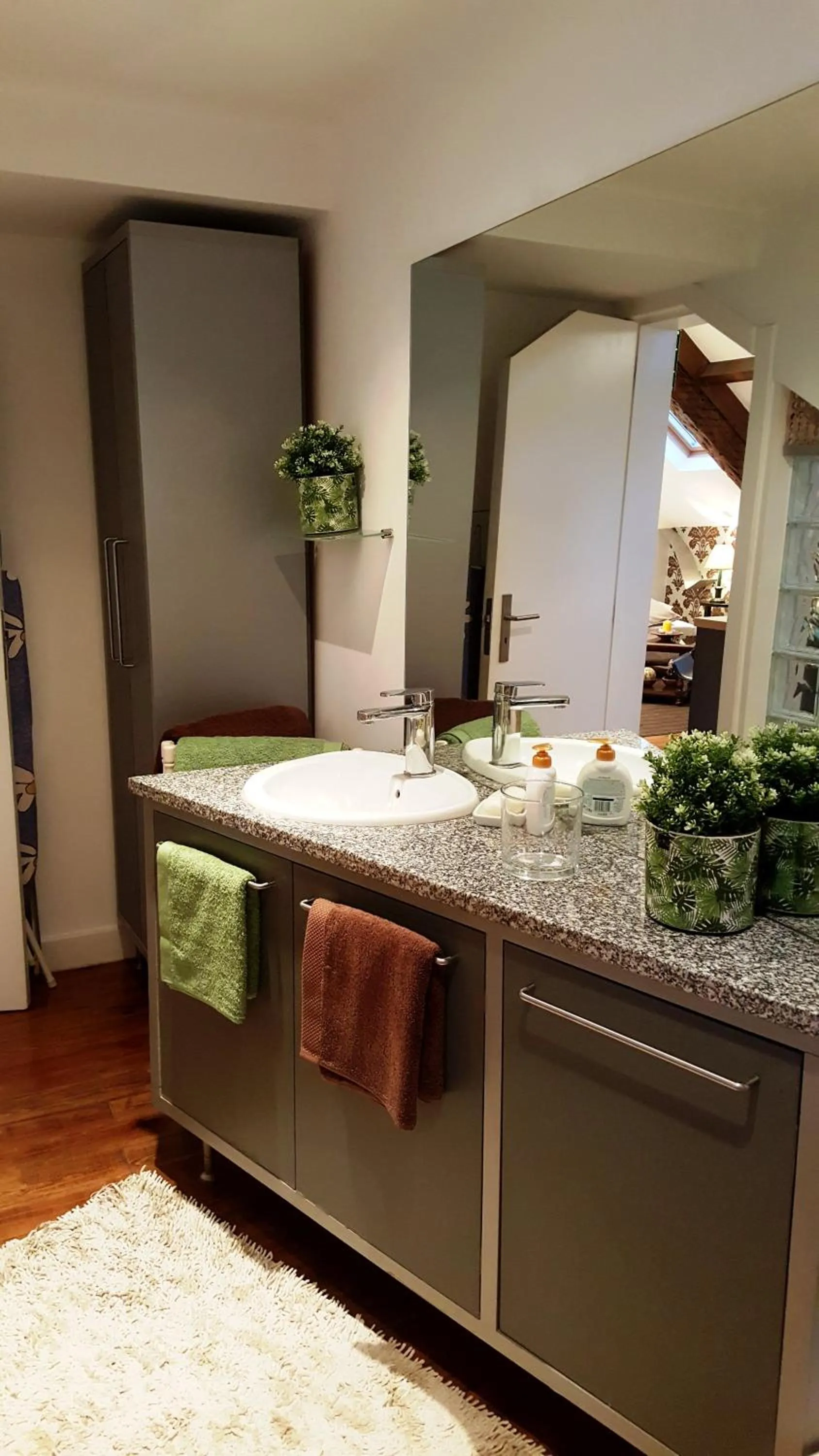 Bathroom in Studios with Mezzanine Rua da Moeda