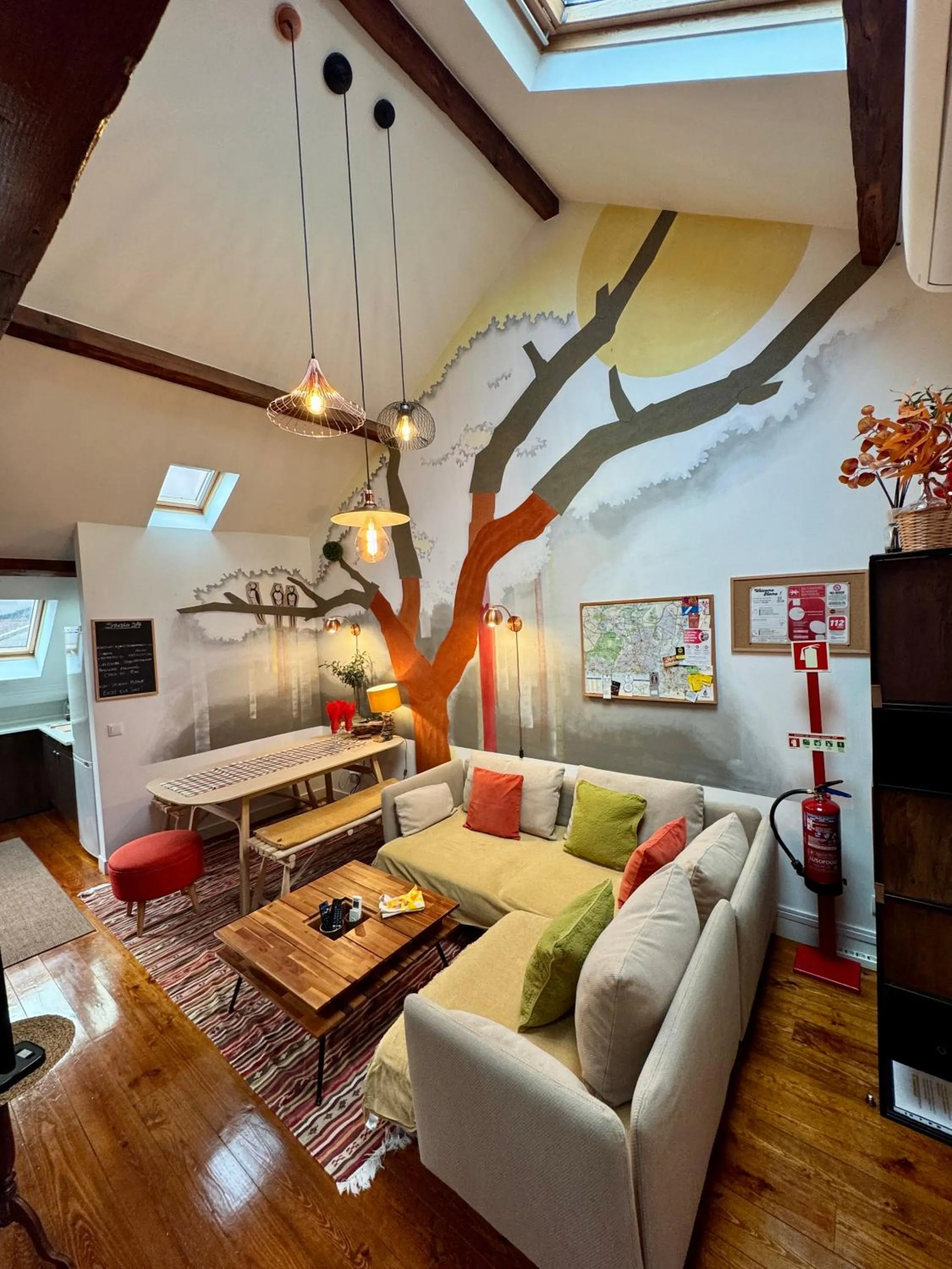 Living room in Studios with Mezzanine Rua da Moeda