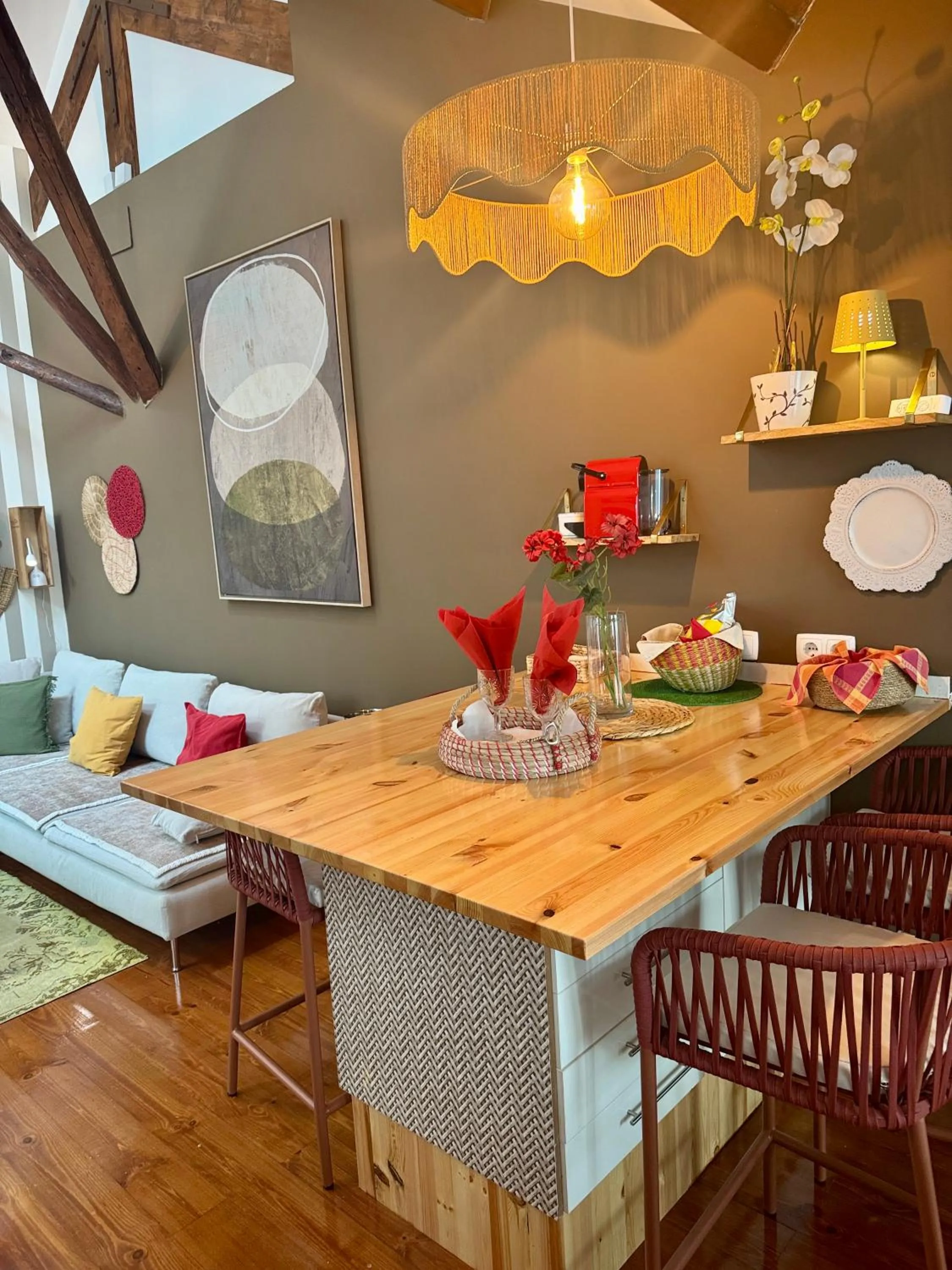 Kitchen or kitchenette in Studios with Mezzanine Rua da Moeda