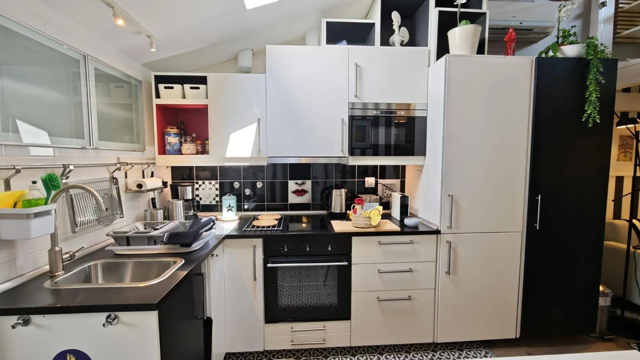 hair dryier in Studios with Mezzanine Rua da Moeda