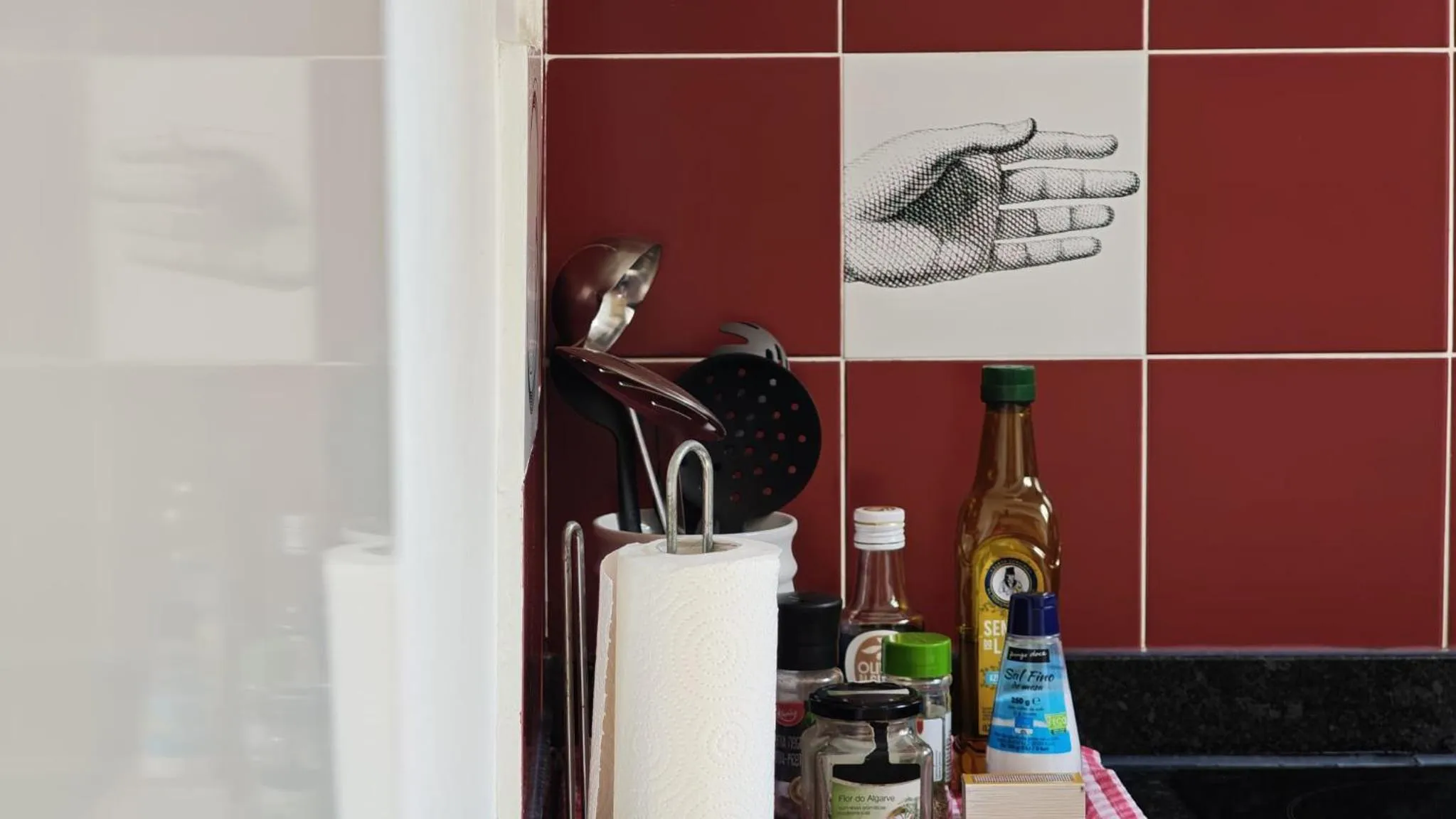 Kitchen or kitchenette in Studios with Mezzanine Rua da Moeda