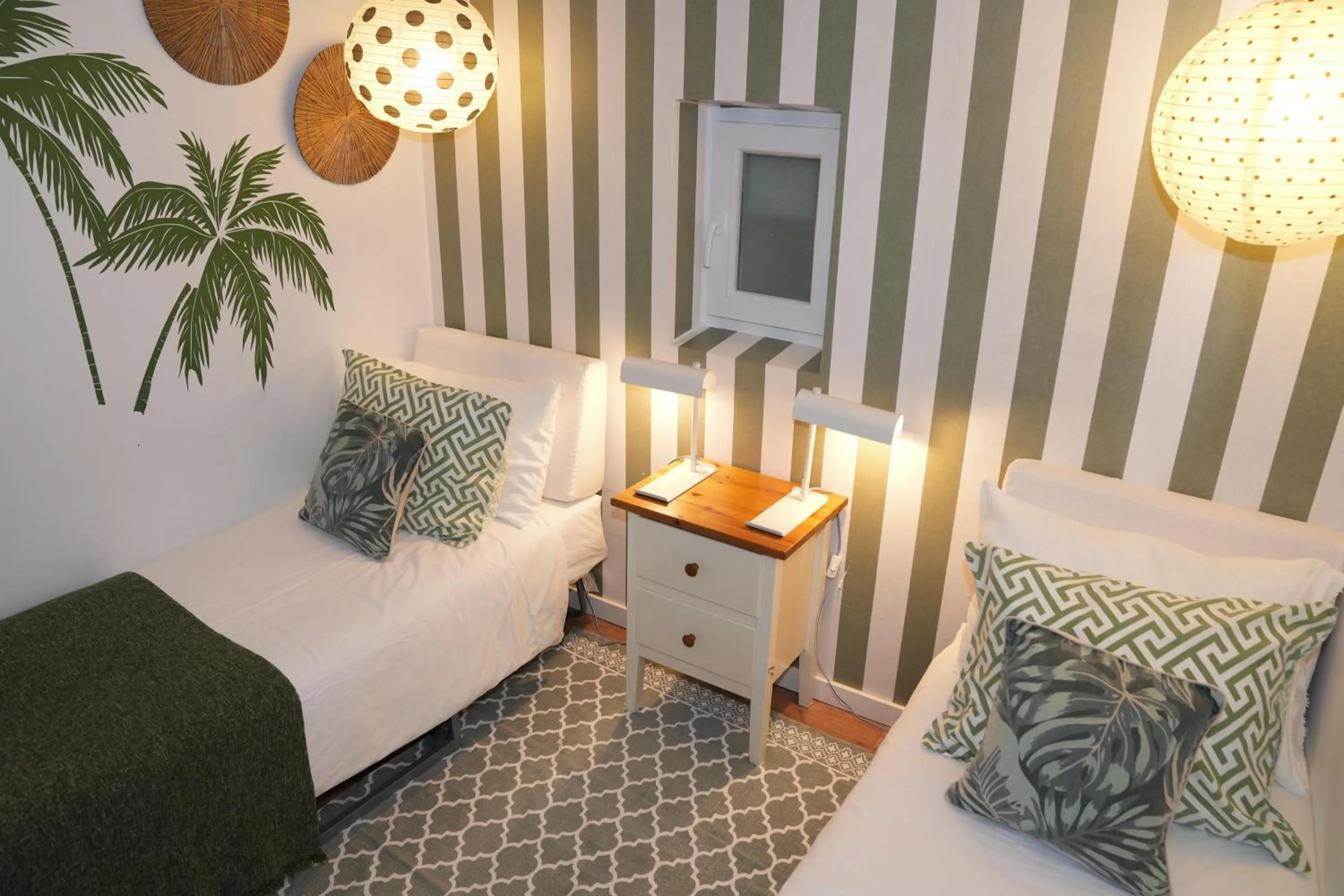 Bed in Studios with Mezzanine Rua da Moeda