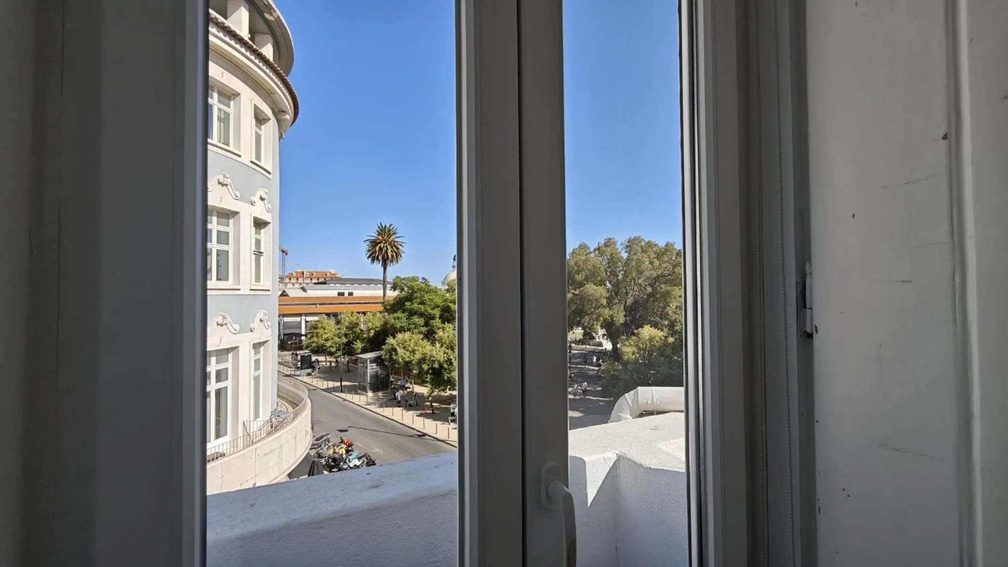 View (from property/room) in Studios with Mezzanine Rua da Moeda