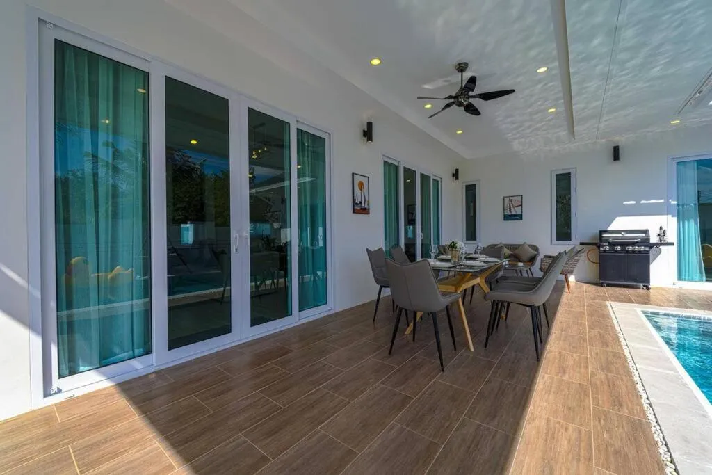 Private Modern 3 Bedroom Pool Villa! AV1