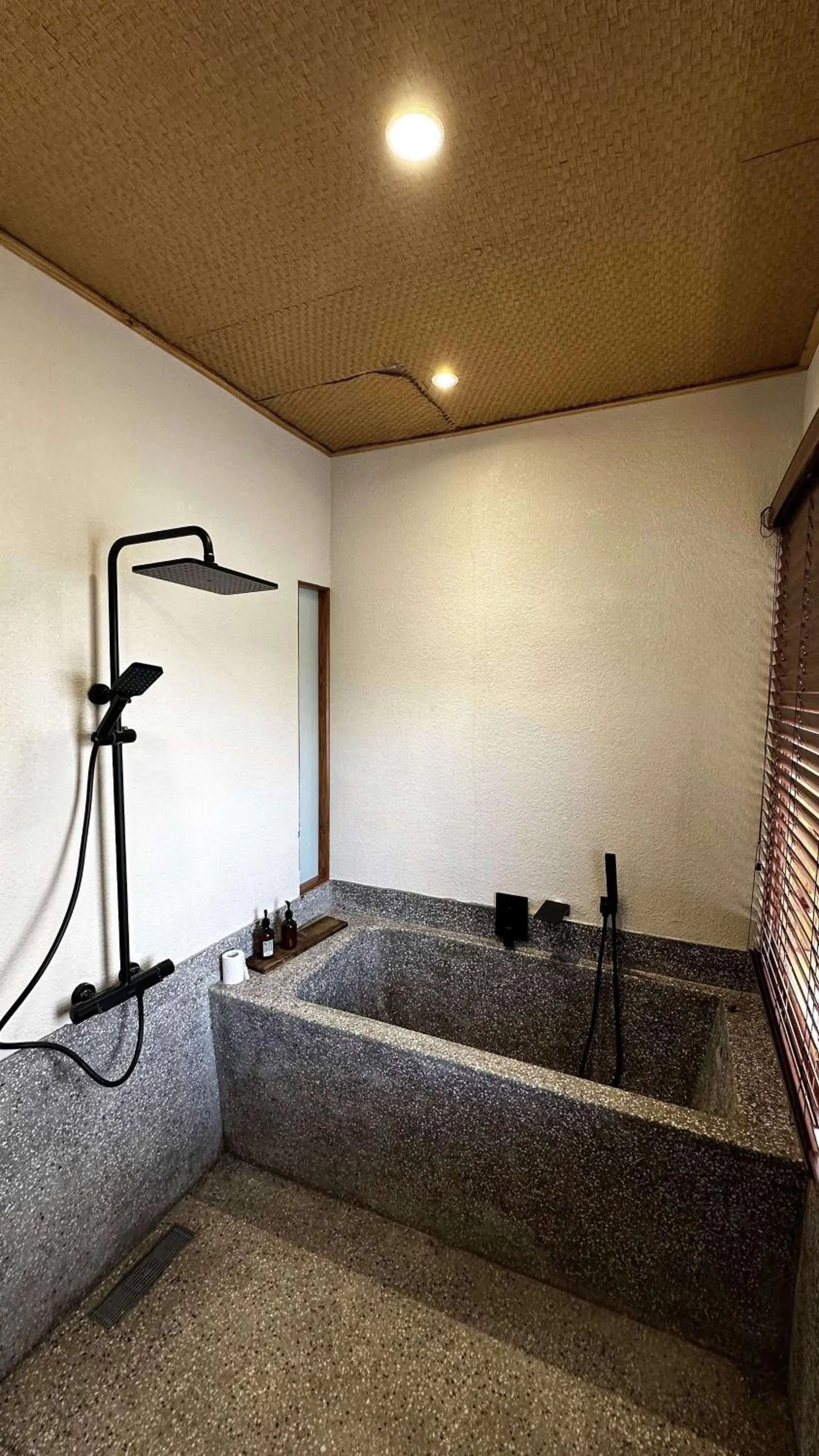 Bathroom in MăngDiang Boutique Hotel