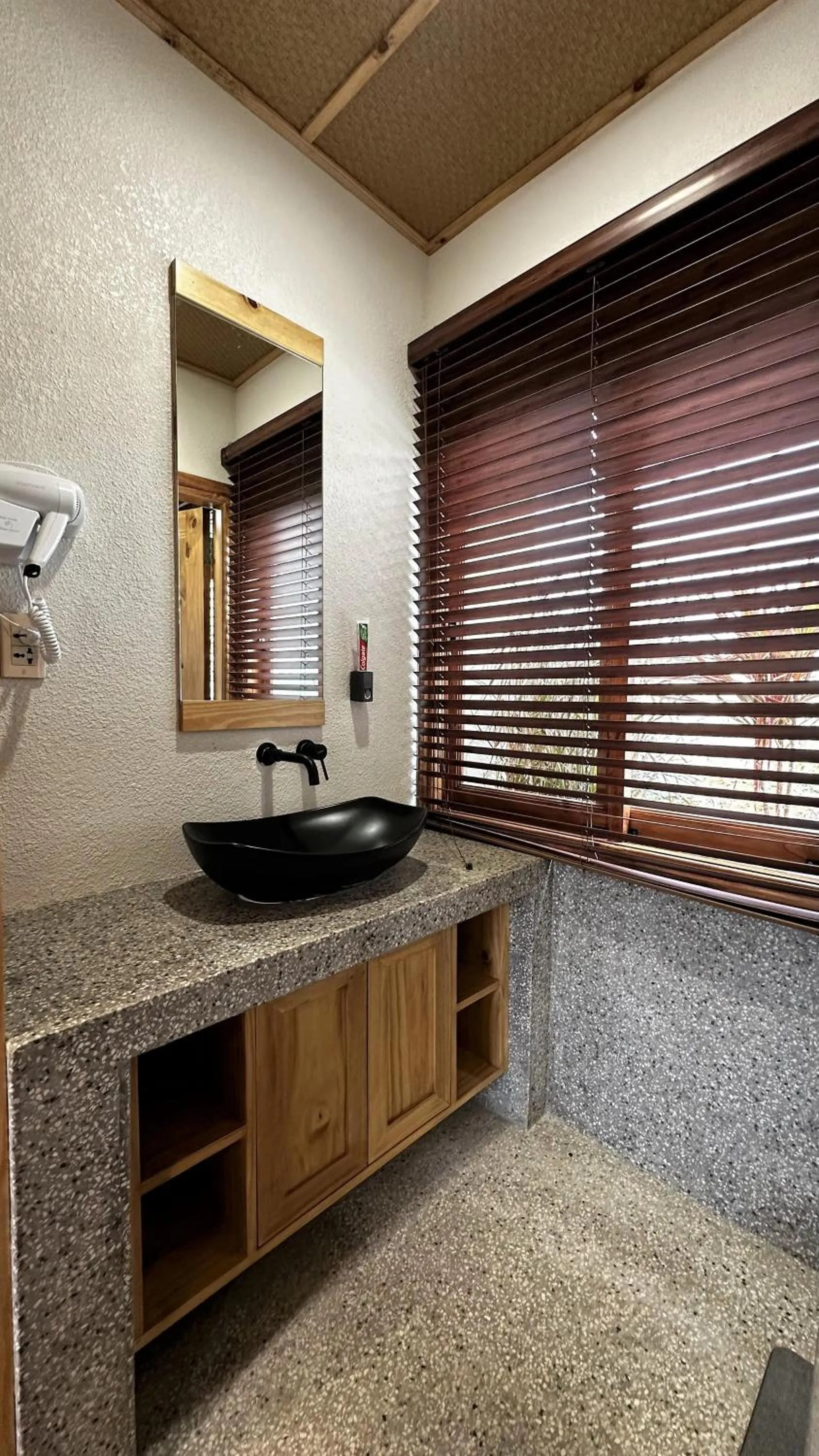 bidet in MăngDiang Boutique Hotel