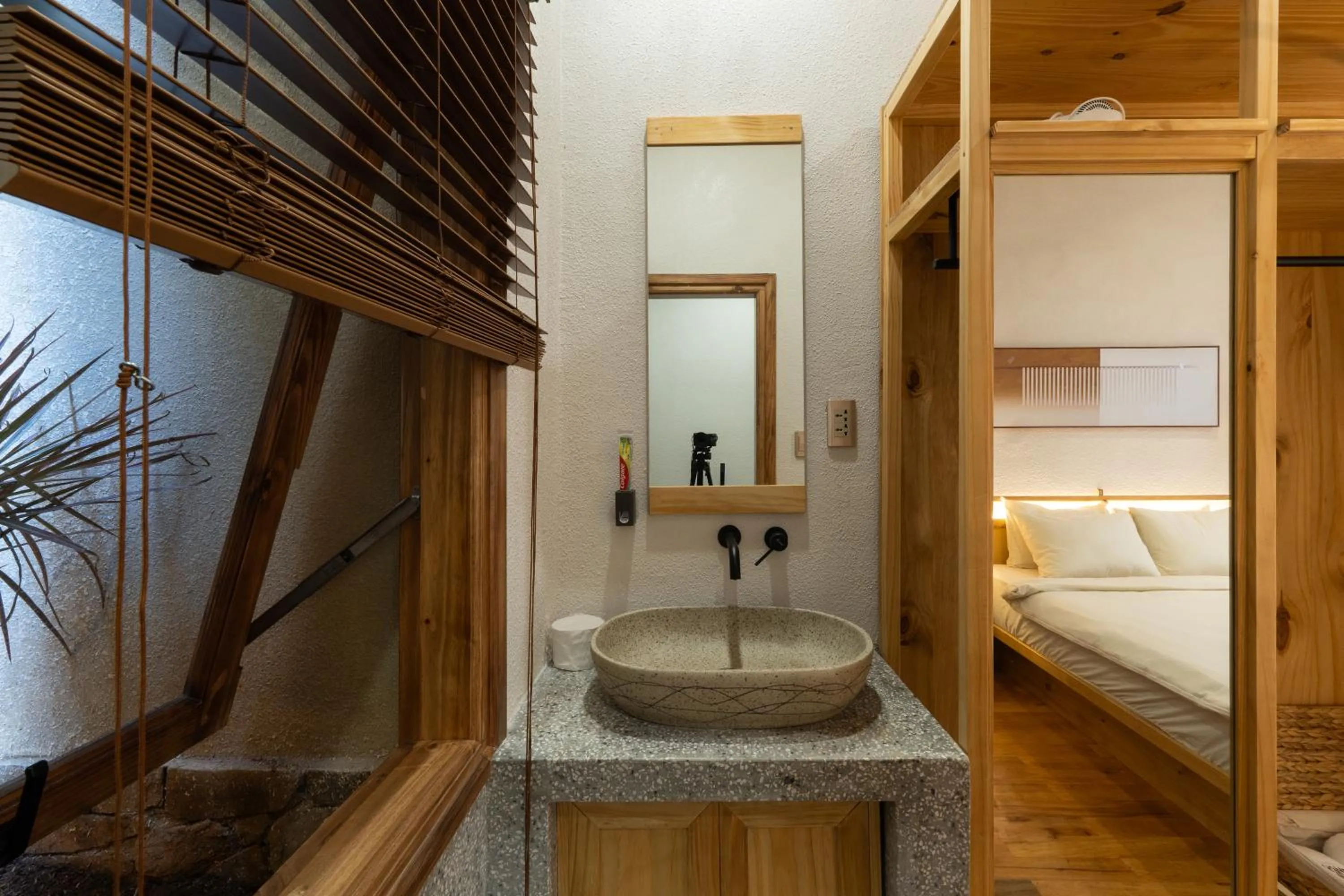 bidet, Bed in MăngDiang Boutique Hotel