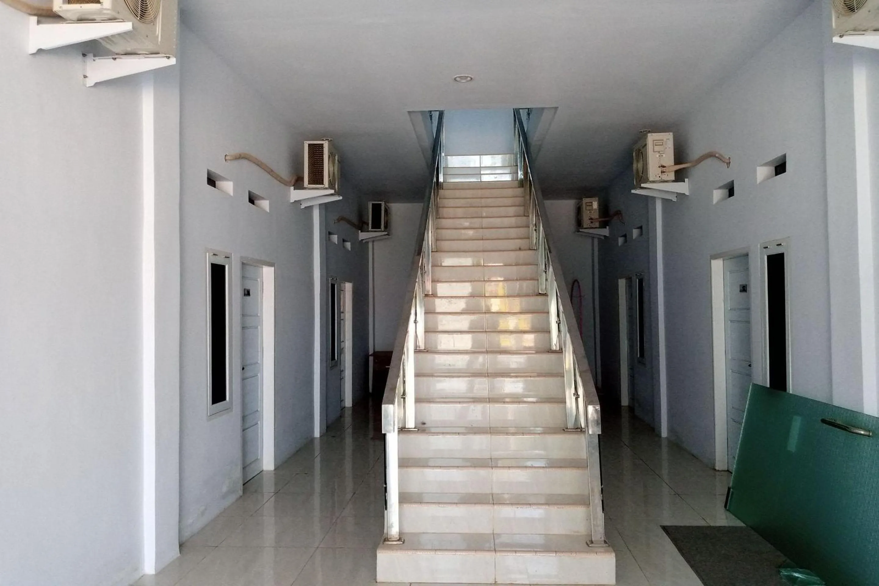 Lobby or reception in Hotel O Kost Nian Syariah Near SPBU Pertamina 74.91657 Mattirotasi Sidrap