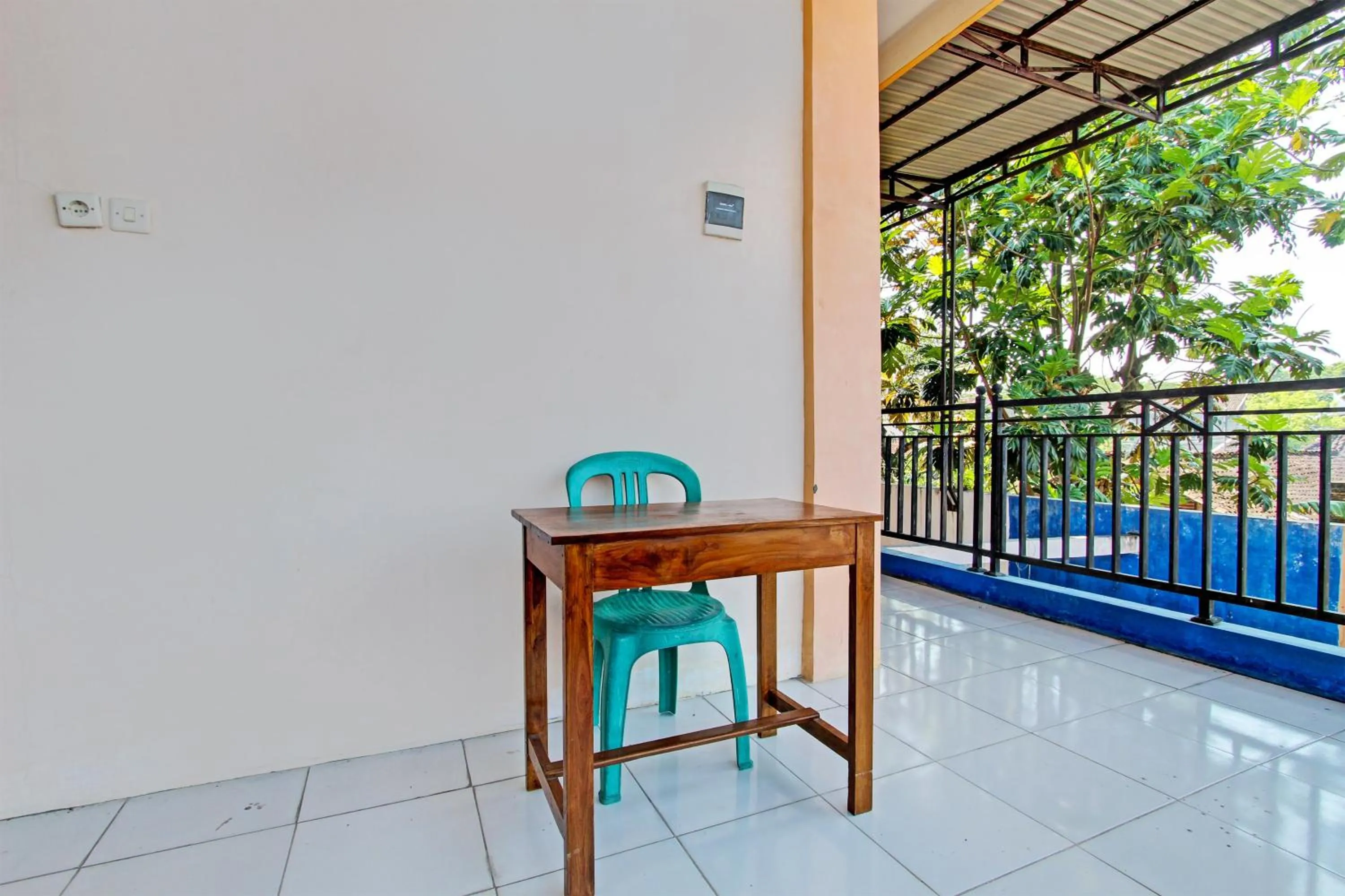 Lobby or reception in Hotel O Juan Guest House