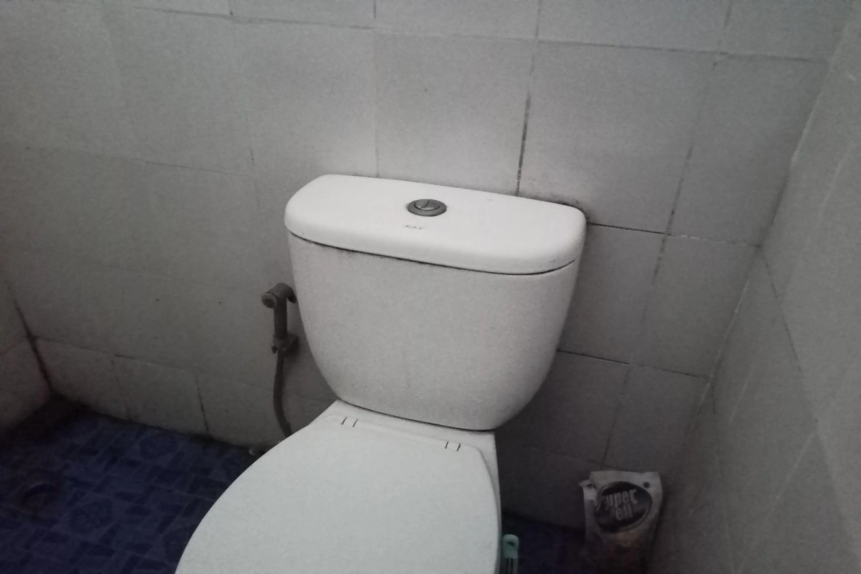 Bathroom in Hotel O Wisma Haji BunbunNearYani Heahlerr