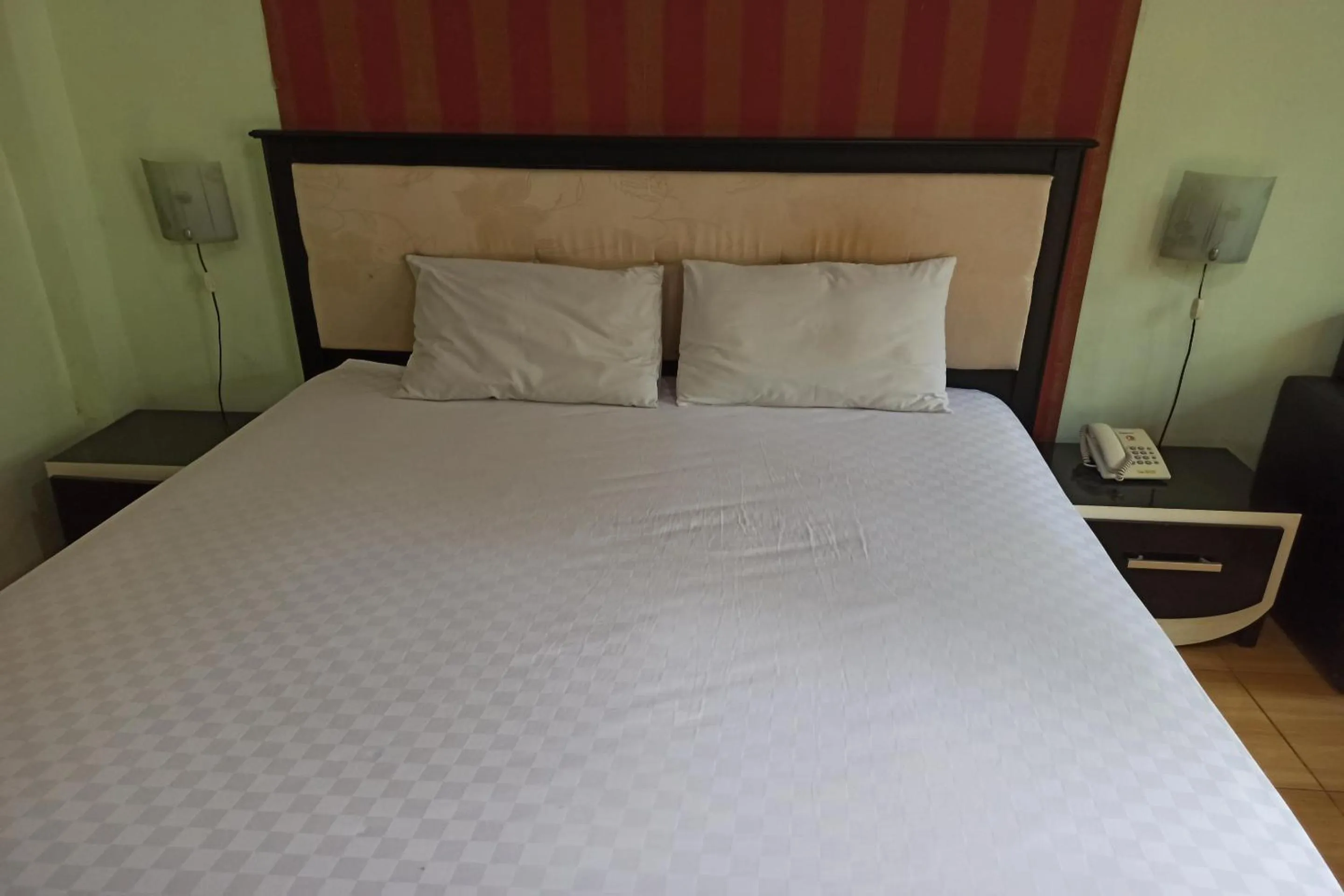 Bedroom, Bed in Hotel O Umbuy Homestay NearKetupat Kandangan Haji Irus