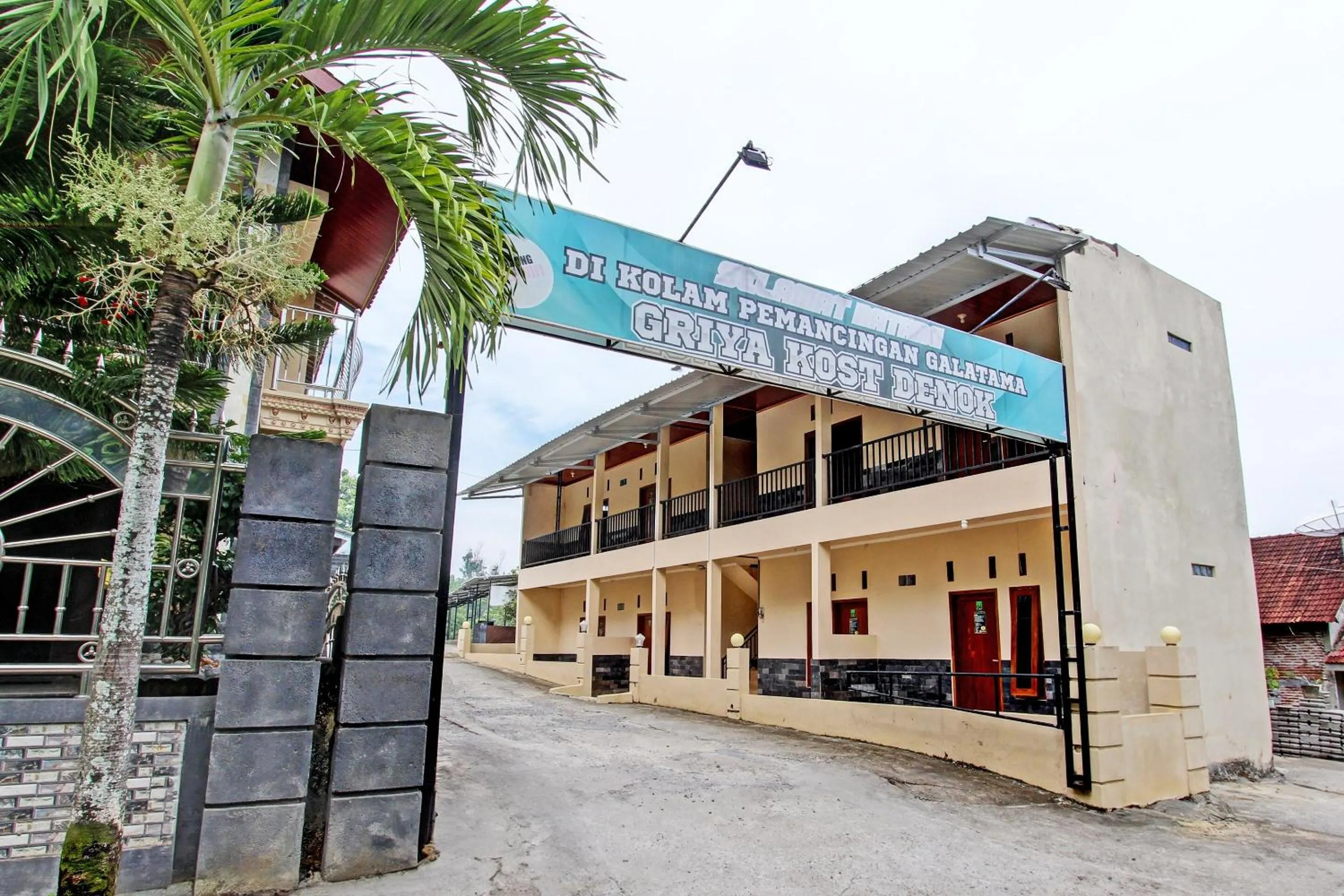 Facade/entrance in Capital O 93533 Griya Denok