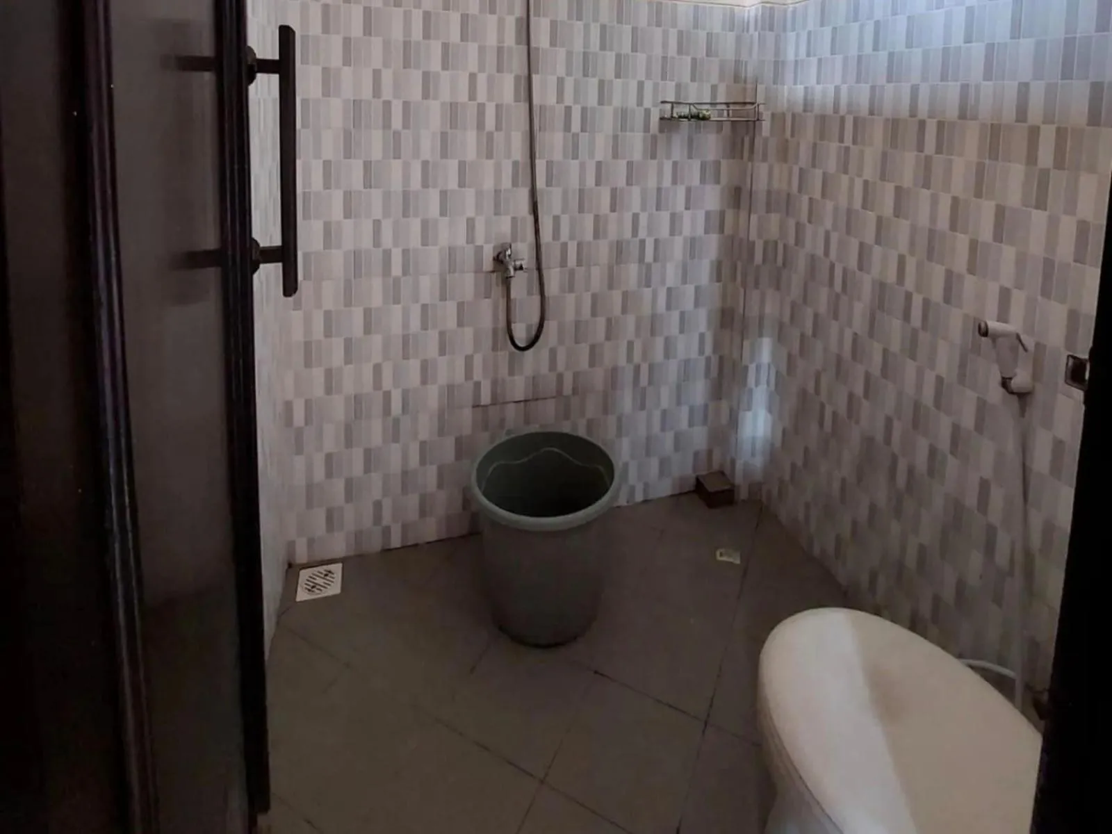 Bathroom in OYO Life 93525 Griya Wafira Trenggalek Syariah