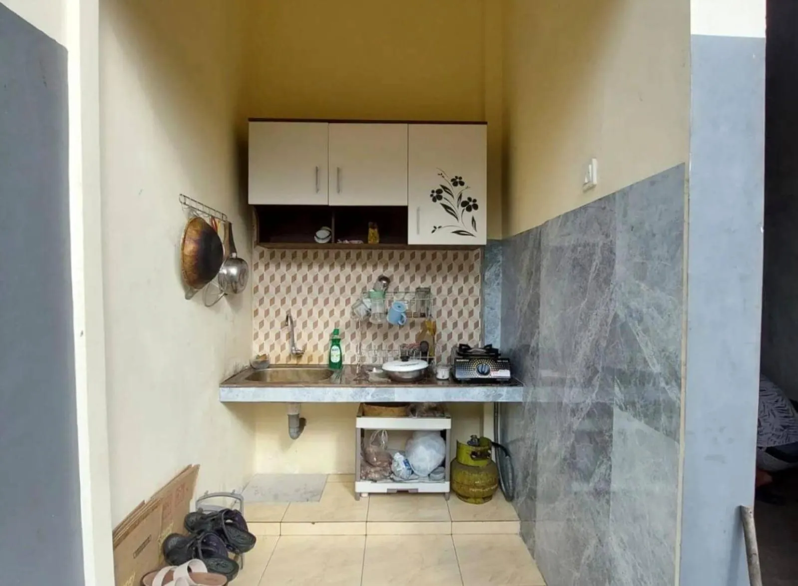 Lobby or reception in OYO Life 93525 Griya Wafira Trenggalek Syariah