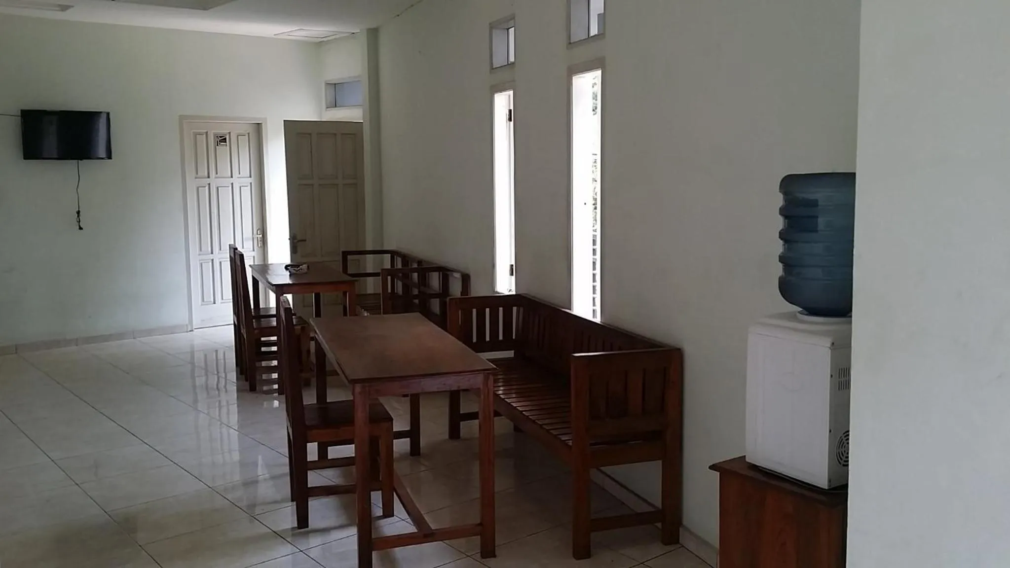 Lobby or reception in Hotel O Sawang Sana Motel Syariah Near SMAN 1 Sangkapura