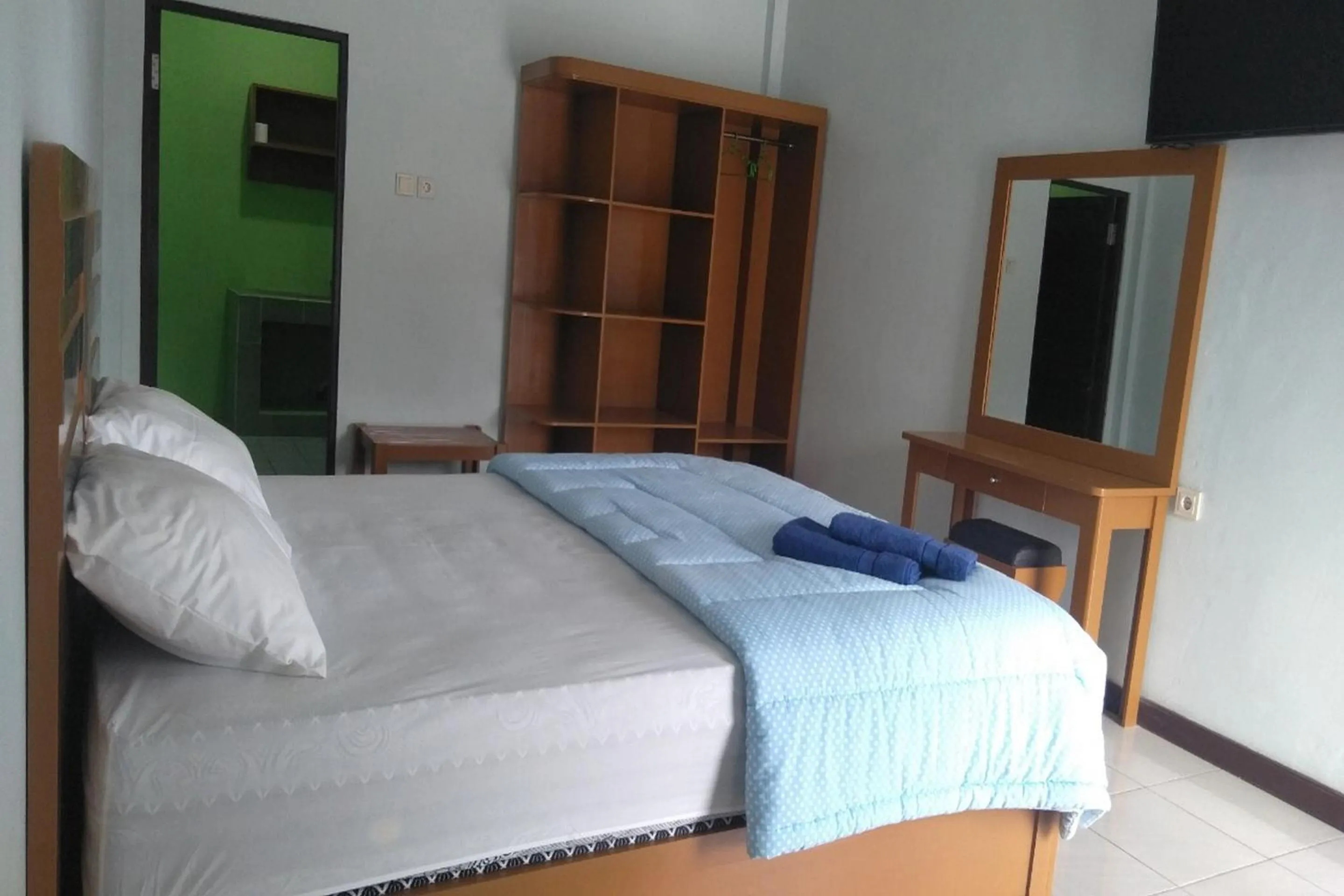 Bedroom, Bed in Hotel O Penginapan Laras PaminggirNearPesona Alam Seafood Pink Mira