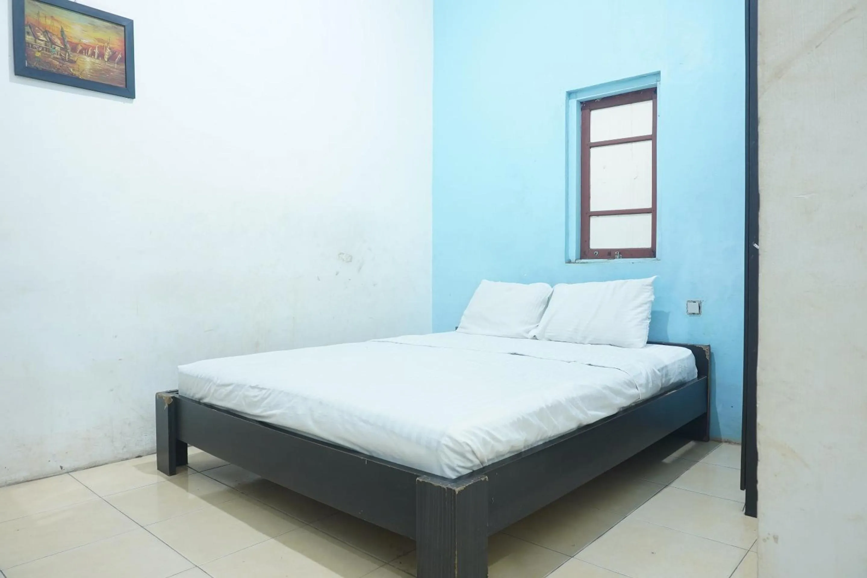 Bedroom, Bed in Hotel O Penginapan Laras PaminggirNearPesona Alam Seafood Pink Mira