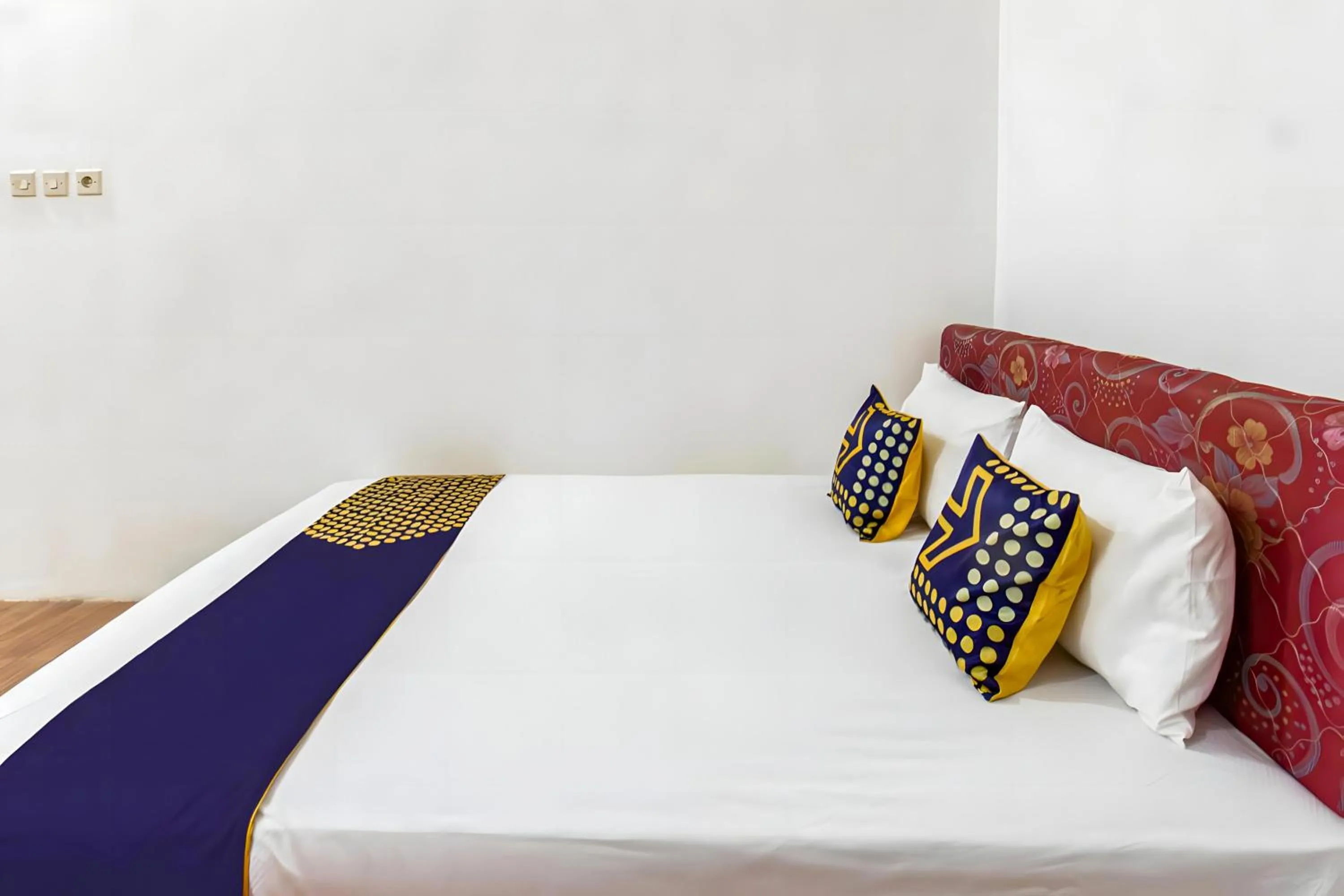 Bedroom, Bed in Hotel O Kebun Manis Homestay Near Lapangan Bola Volly Batu Kumbung