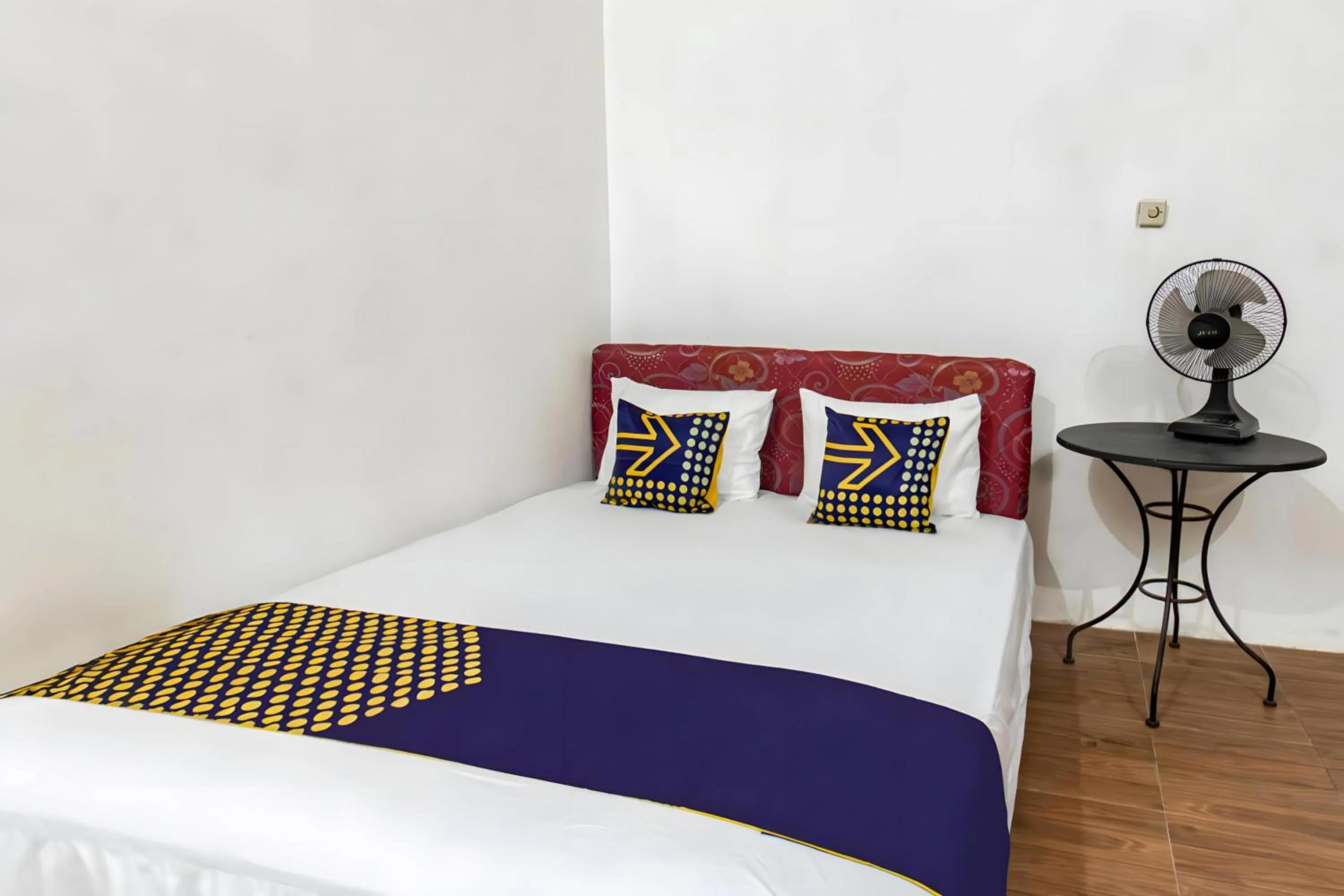 Bedroom, Bed in Hotel O Kebun Manis Homestay Near Lapangan Bola Volly Batu Kumbung