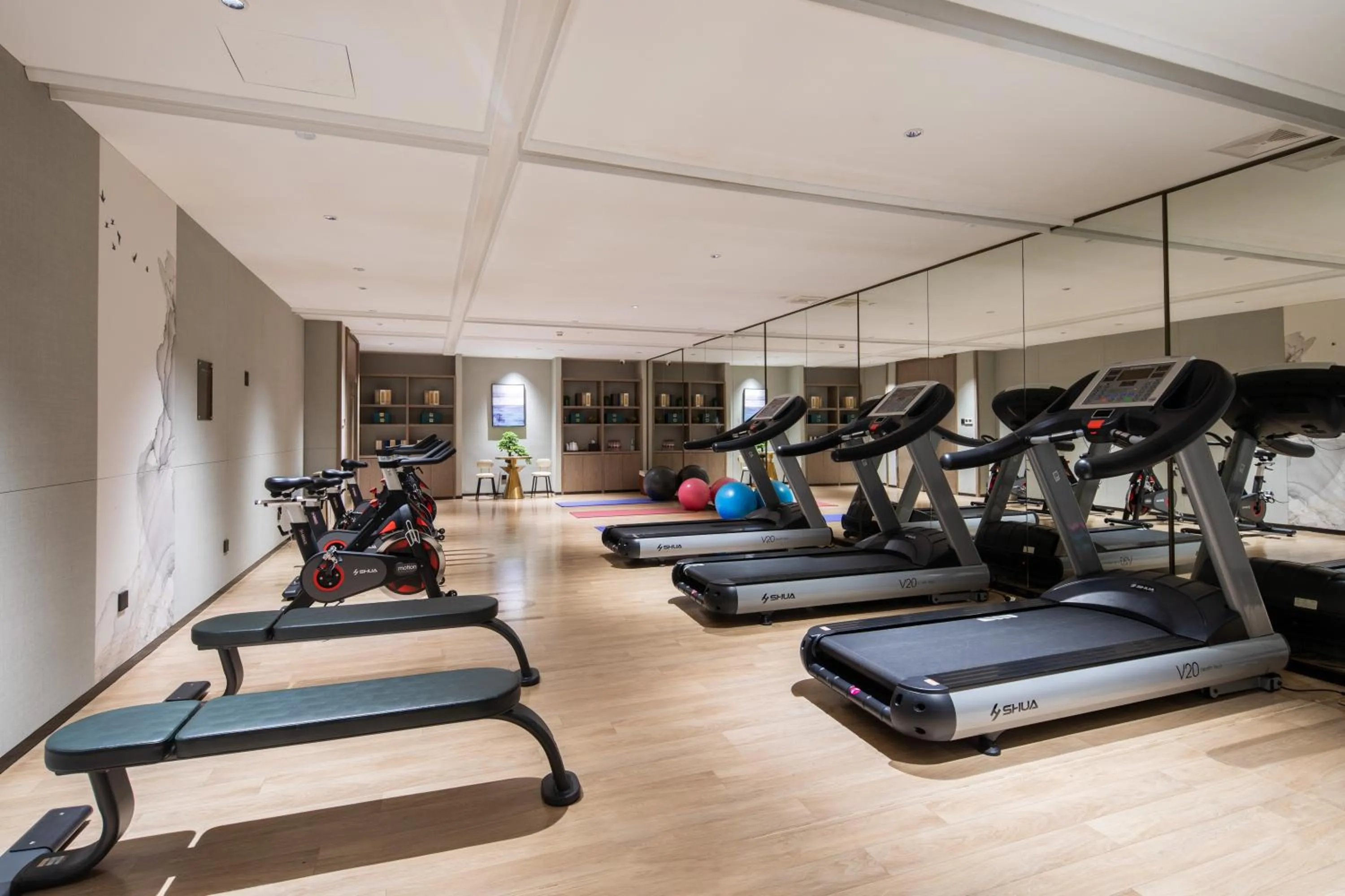Fitness centre/facilities in Echeng Hotel - Huawei Base Store in Shenzhen