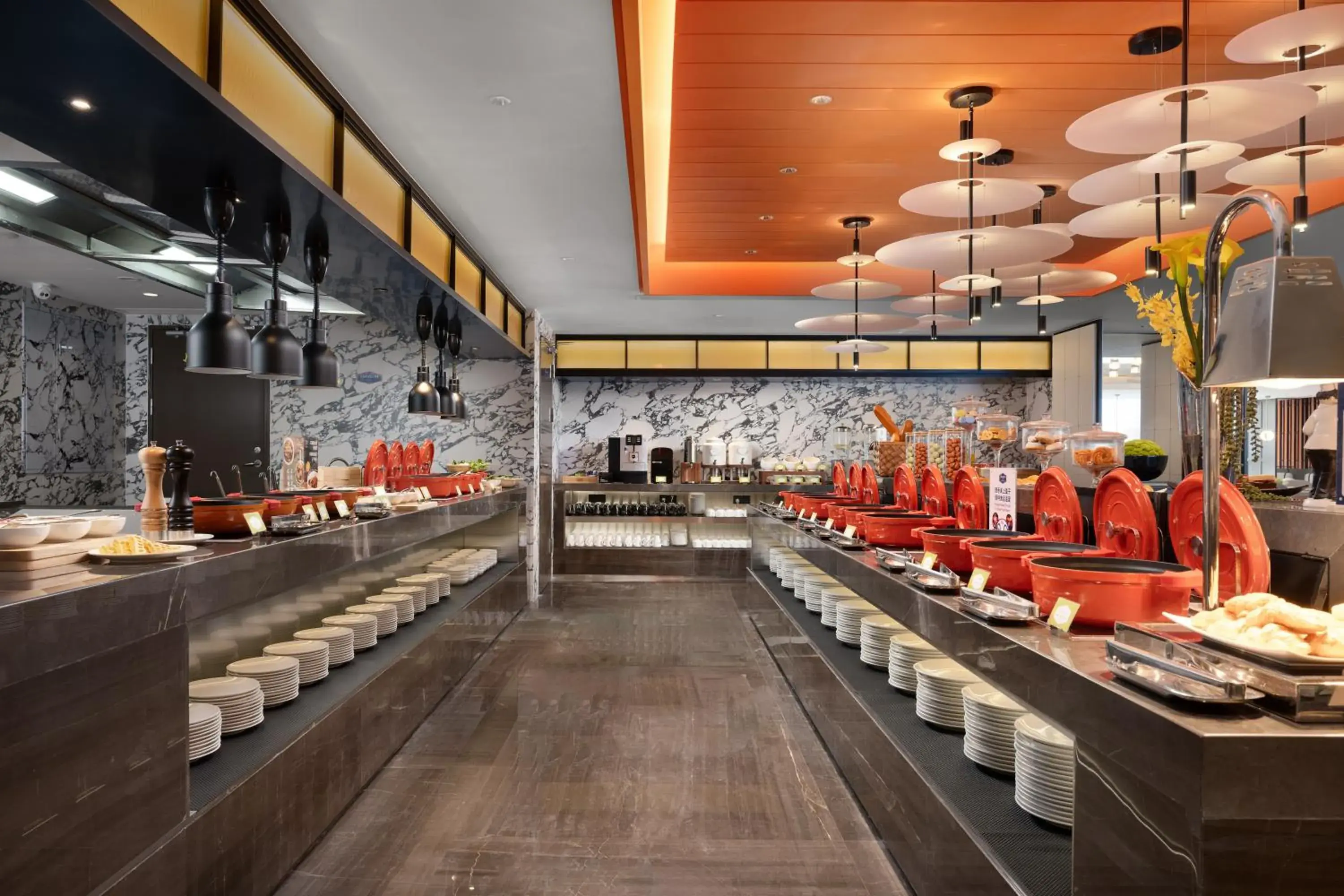 Restaurant/places to eat in Hampton by Hilton Guangzhou Renhe Baiyun Airport-Free Shuttle Bus During The Canton Fair Restaurant/places to eat in Hampton by Hilton Guangzhou Renhe Baiyun Airport-Free Shuttle Bus During The Canton Fair